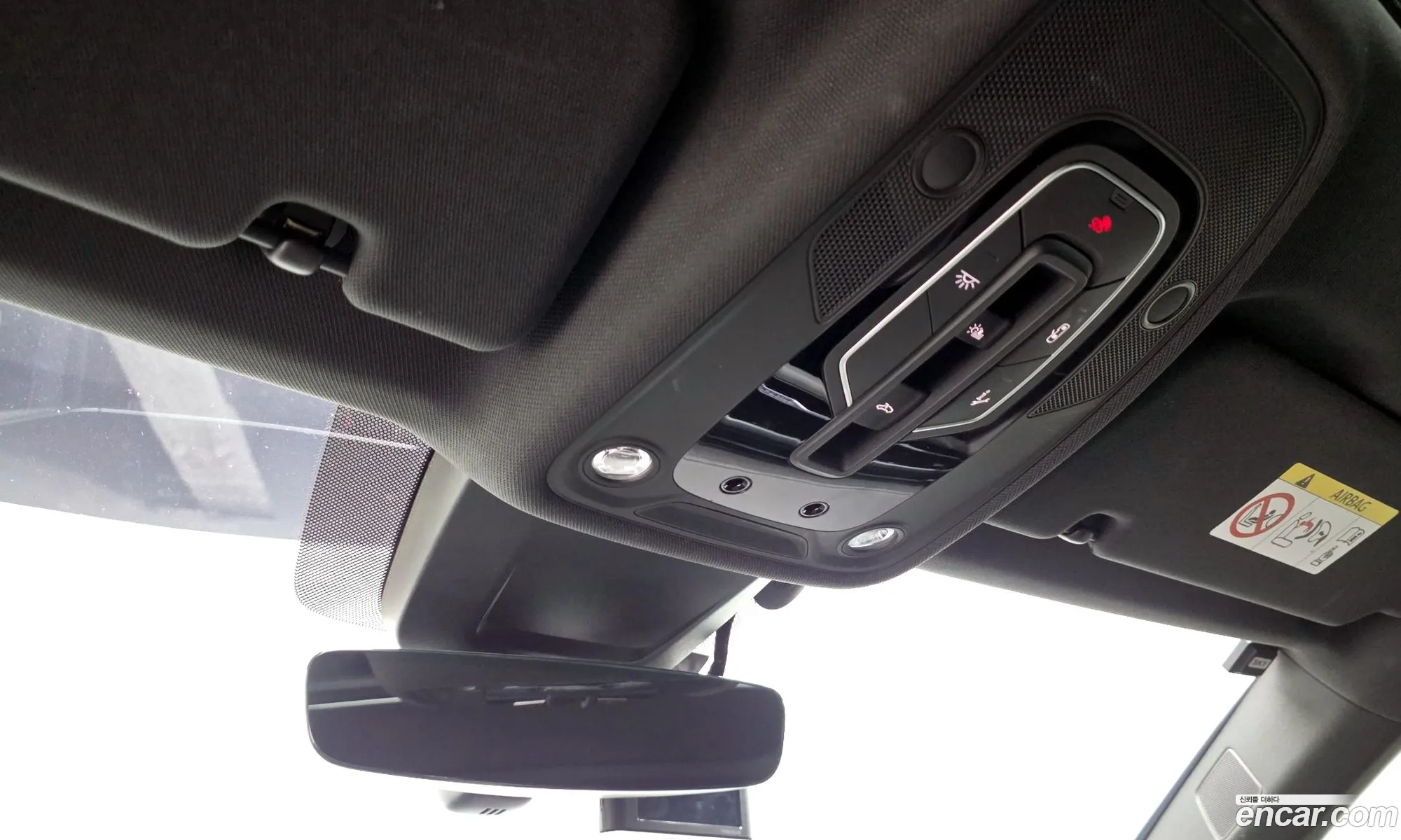 Audi Q8 2021 WAUZZZF11MD003616 — 4