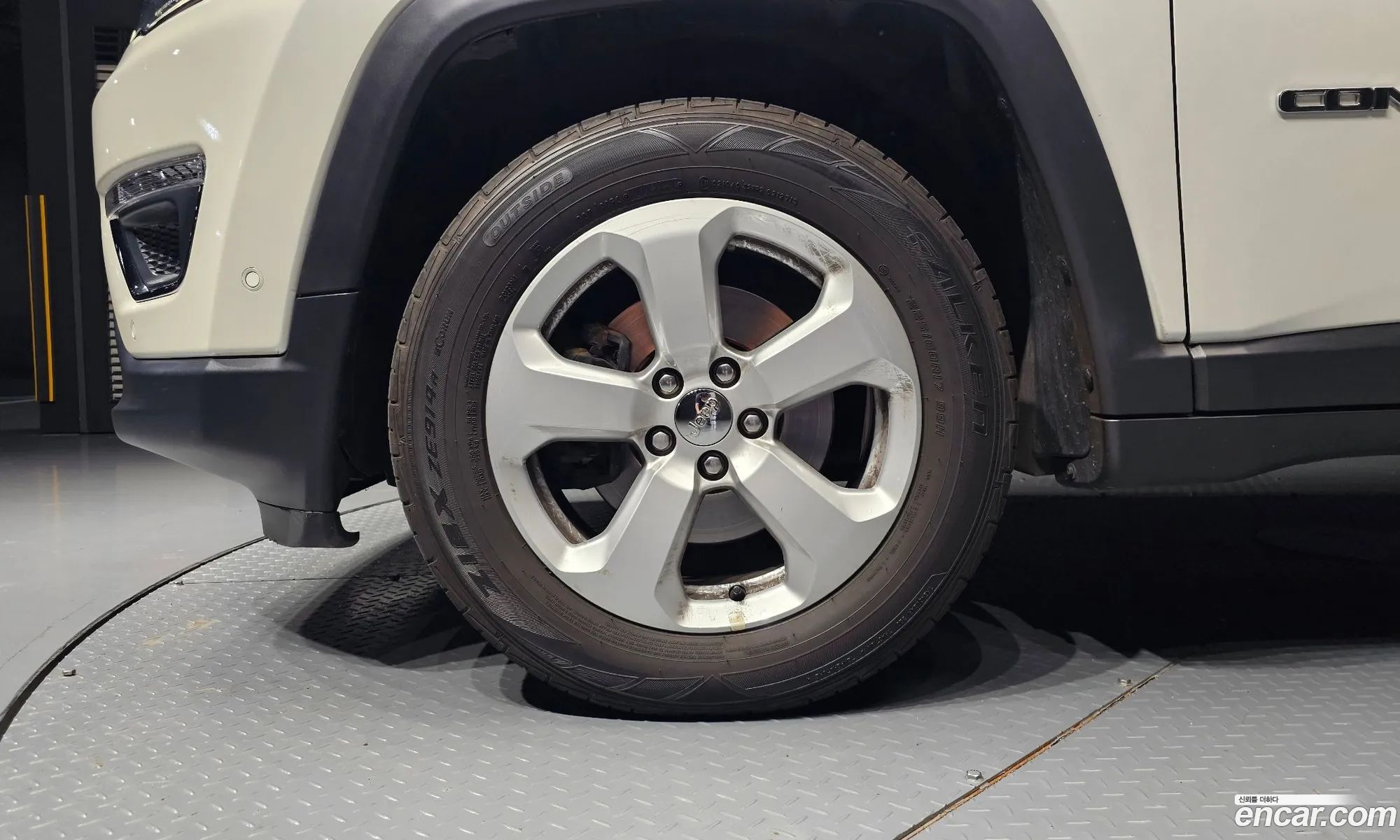 Jeep Compass 2021 3C4NJCCB0MT577296 — 9