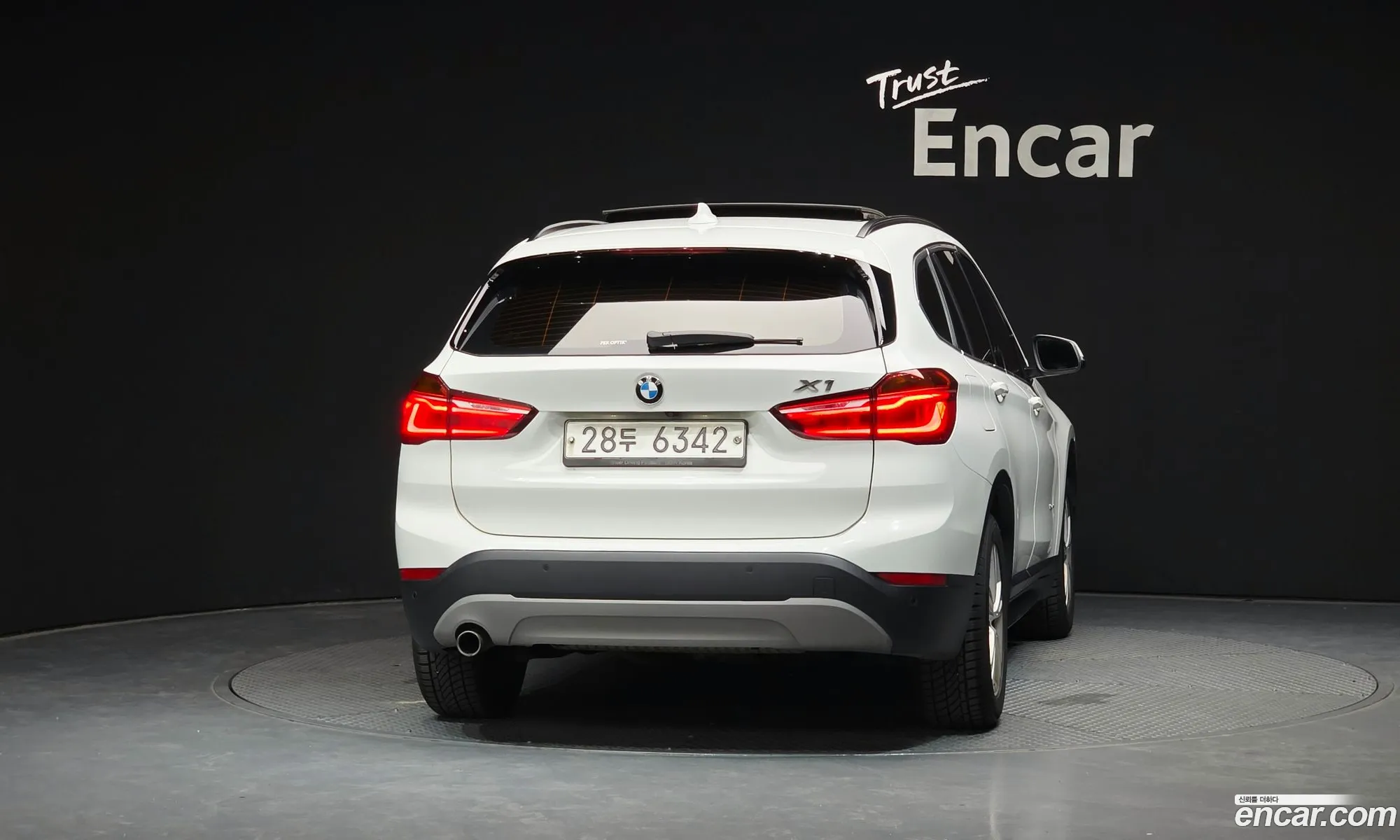 BMW X1 2017 WBAHT9106H5J07076 — 9