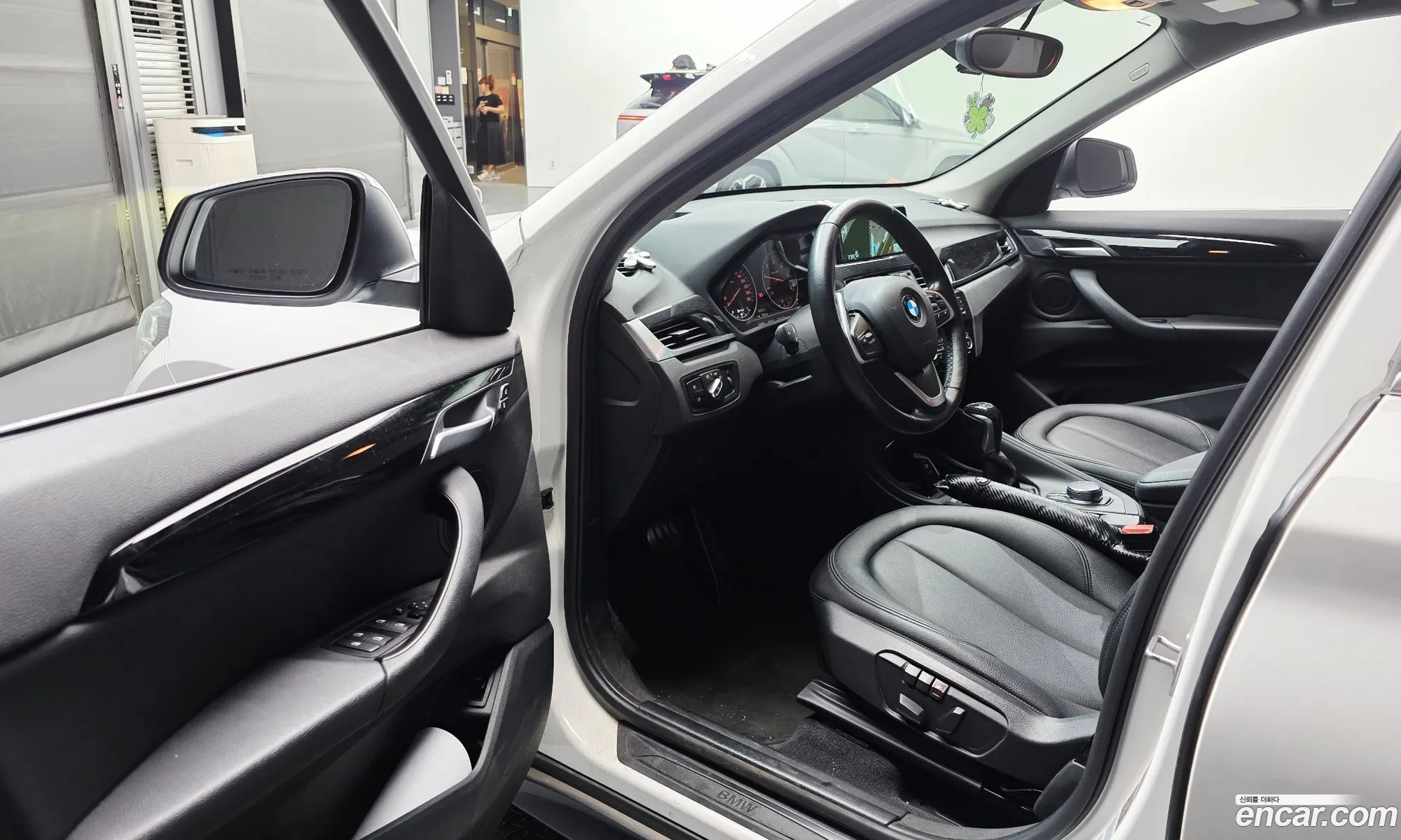BMW X1 2017 WBAHT9106H5J07076 — 20