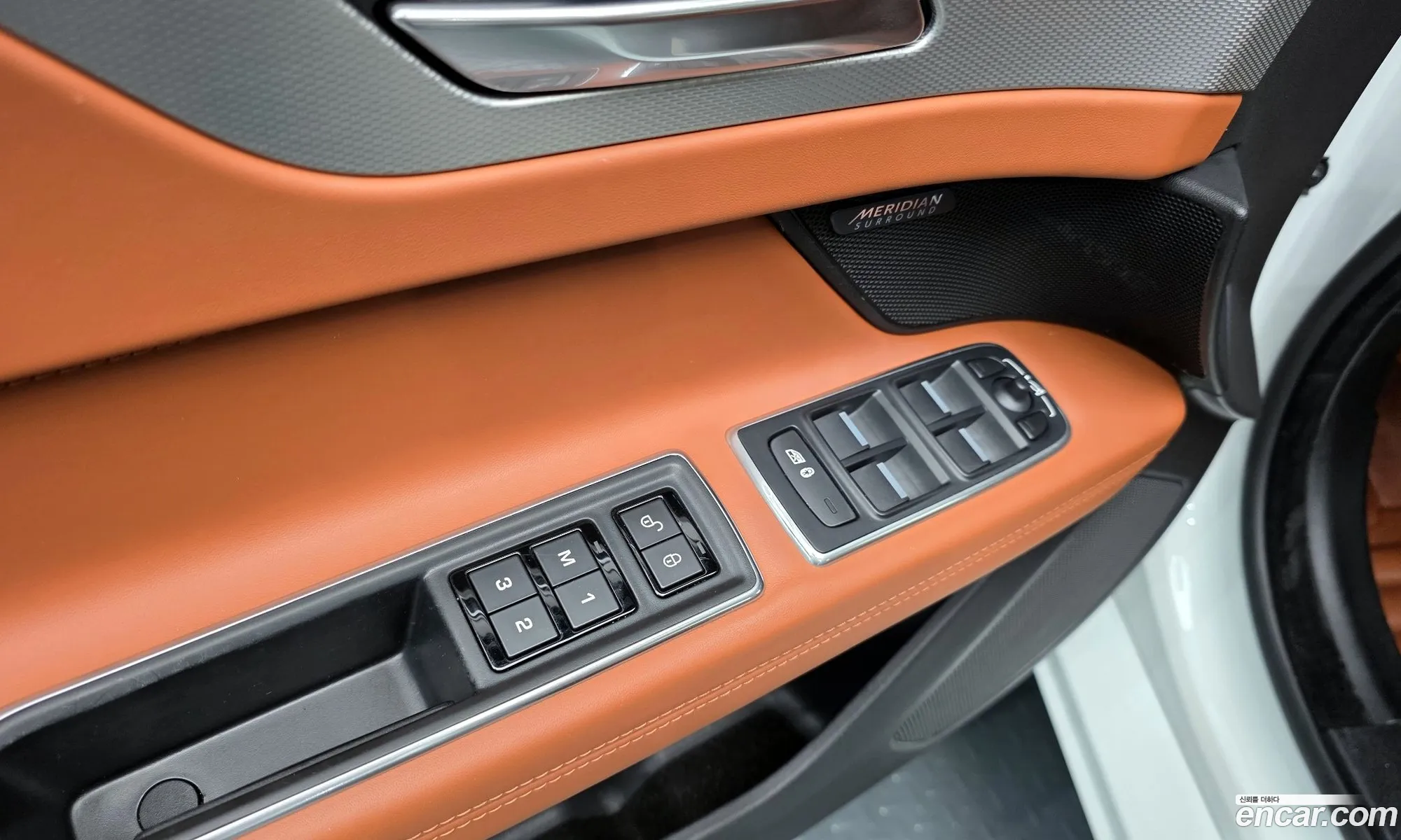 Jaguar XF 2017 SAJBB4BX3JCY60562 — 2