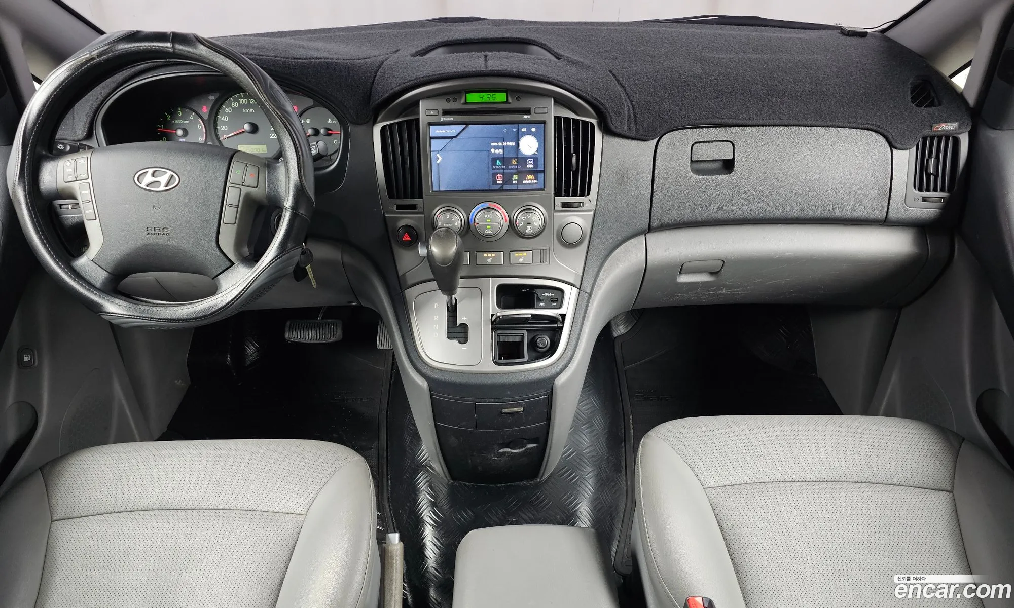 Hyundai Grand Starex 2013 — 2