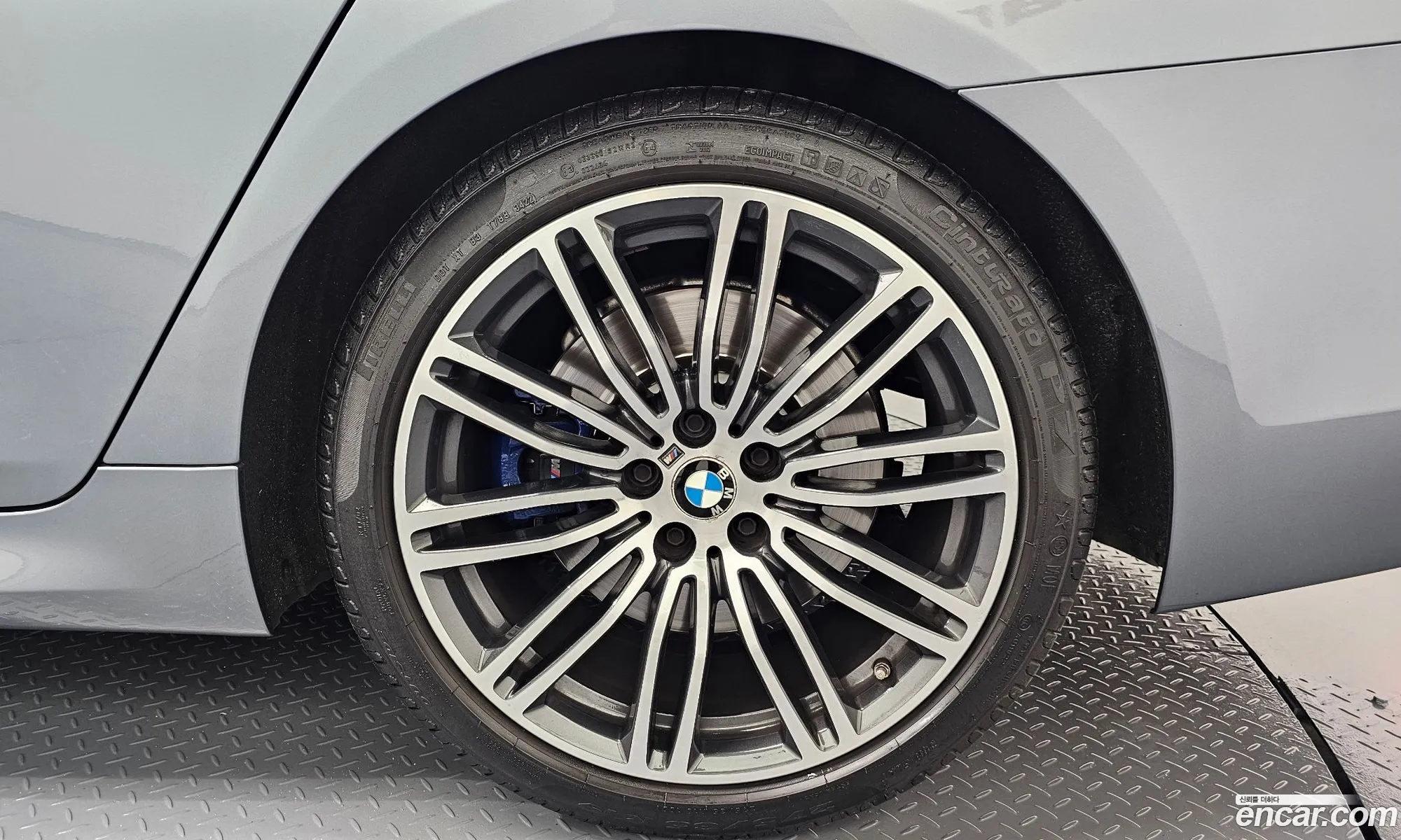 BMW 5 Series 2019 — 31