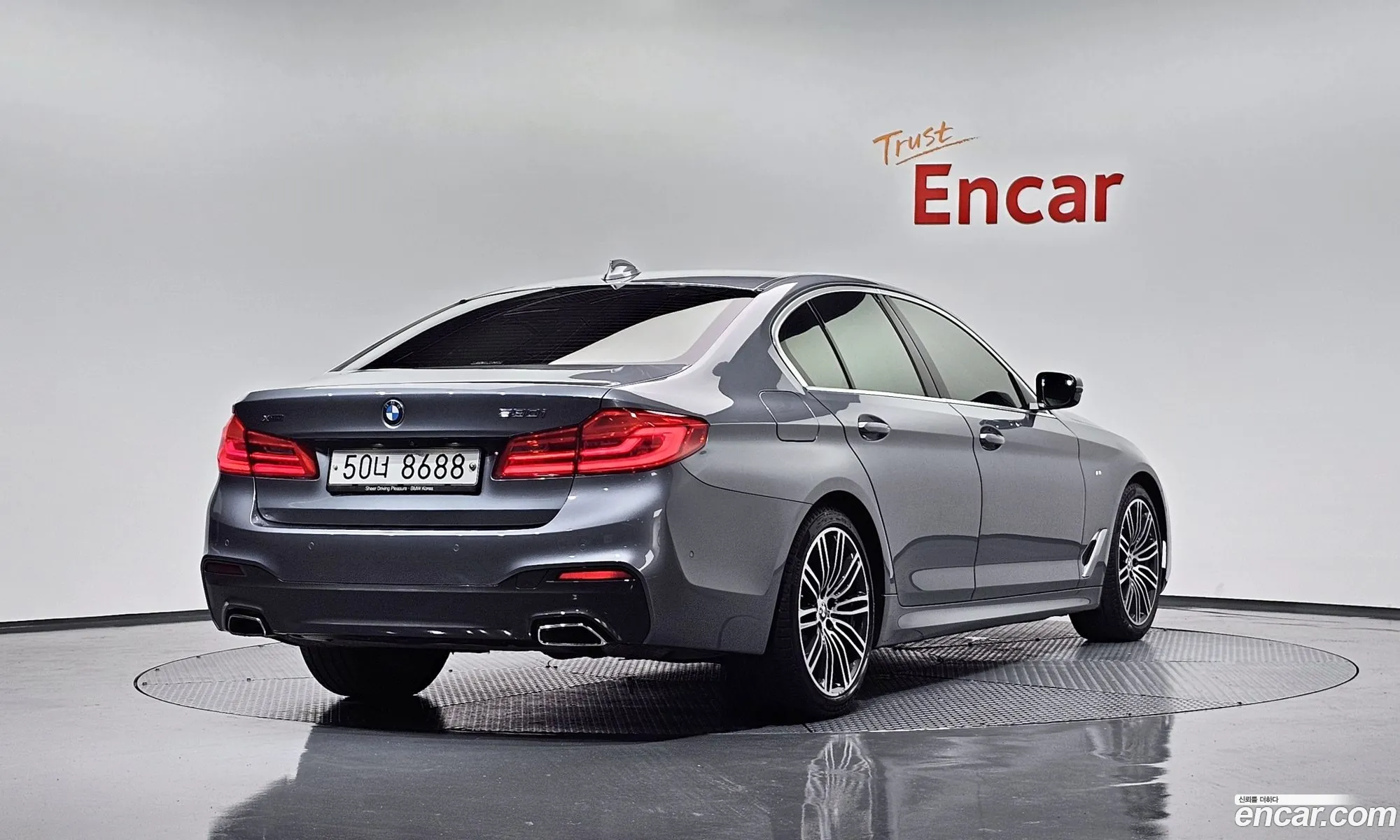 BMW 5 Series 2019 — 28