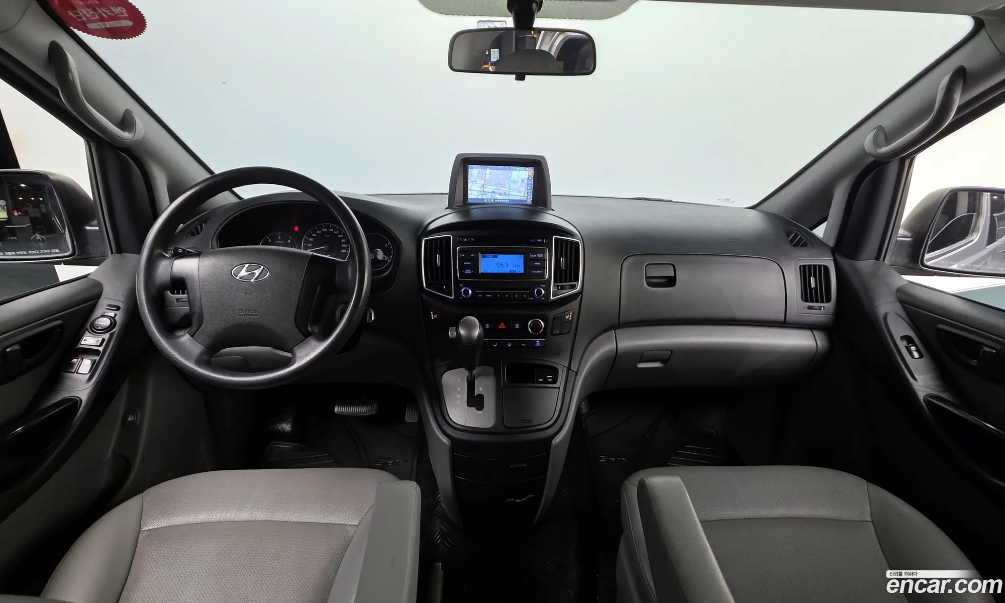 Hyundai Grand Starex 2017 — 2