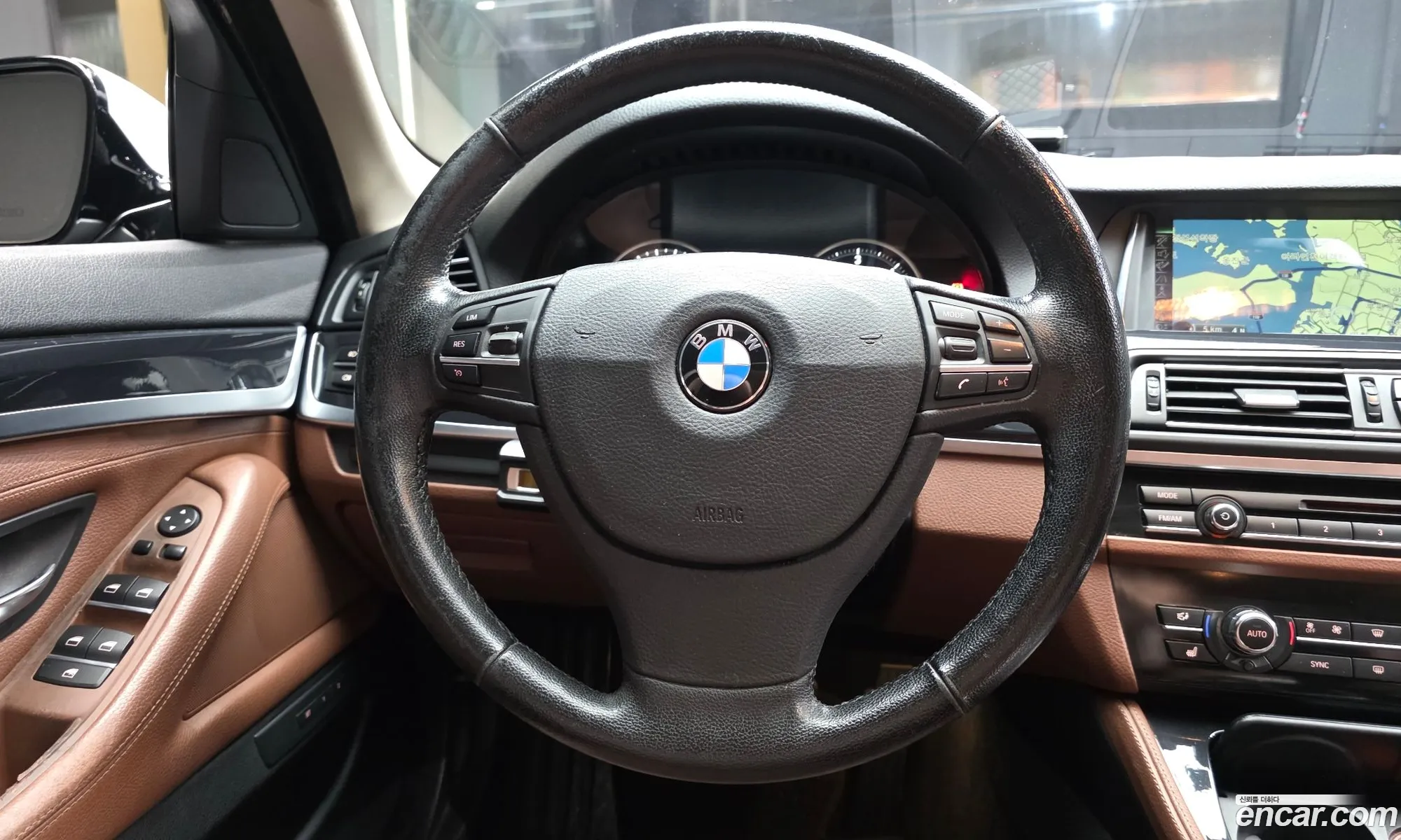 BMW 5 Series 2016 WBA5E7102GG563743 — 19