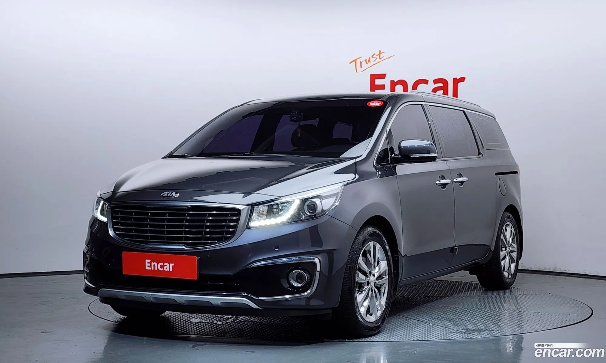Kia Carnival 2016 KNAMC81ABHS290452 — 2