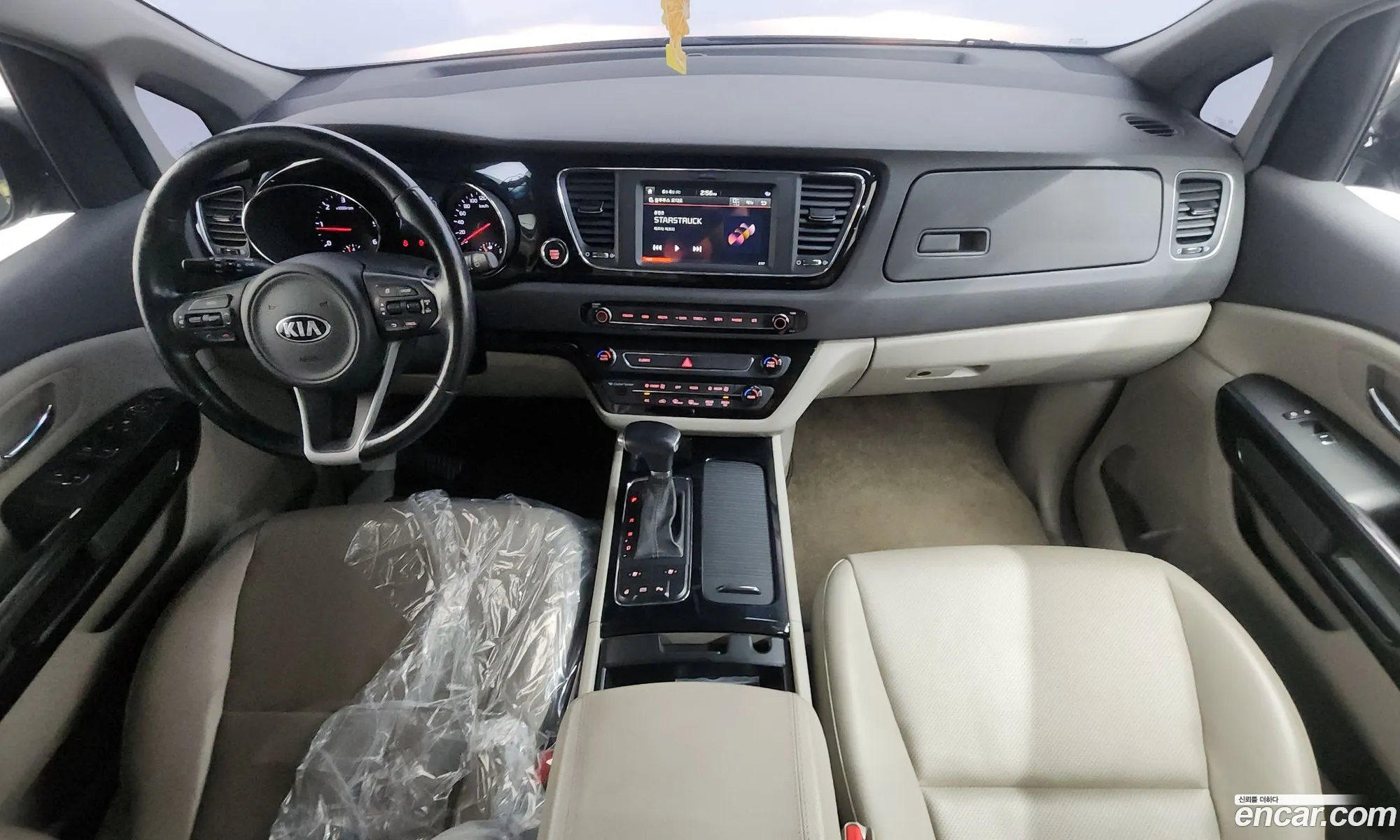 Kia Carnival 2016 KNAMC81ABHS290452 — 3