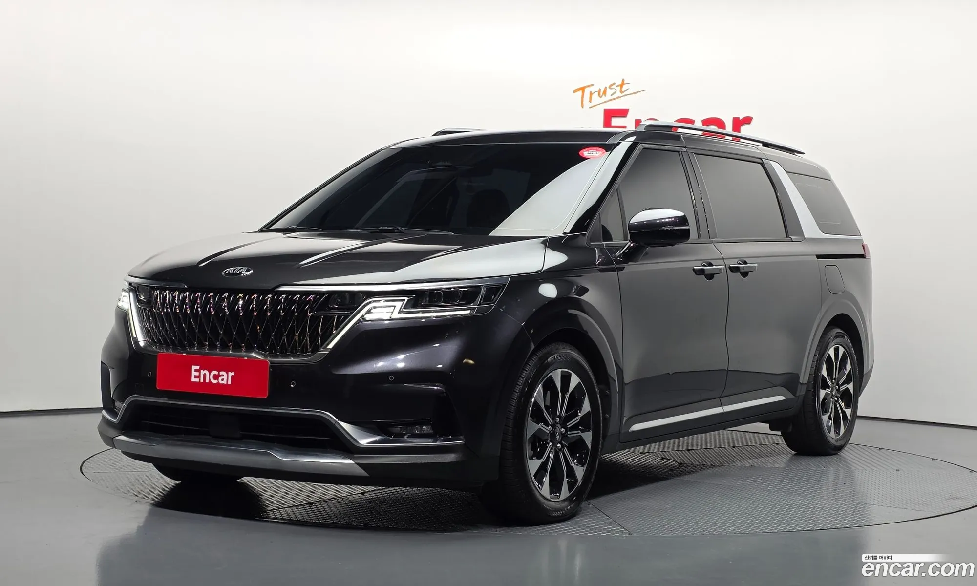Kia Carnival 2021 KNANE81BBMS128767 — 3