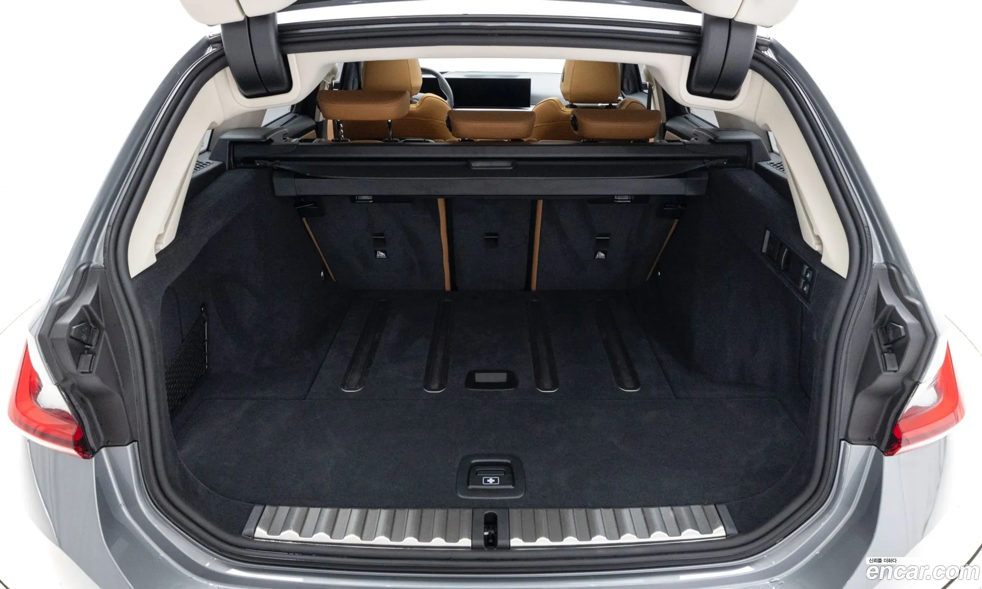 BMW 3 Series 2025 — 19