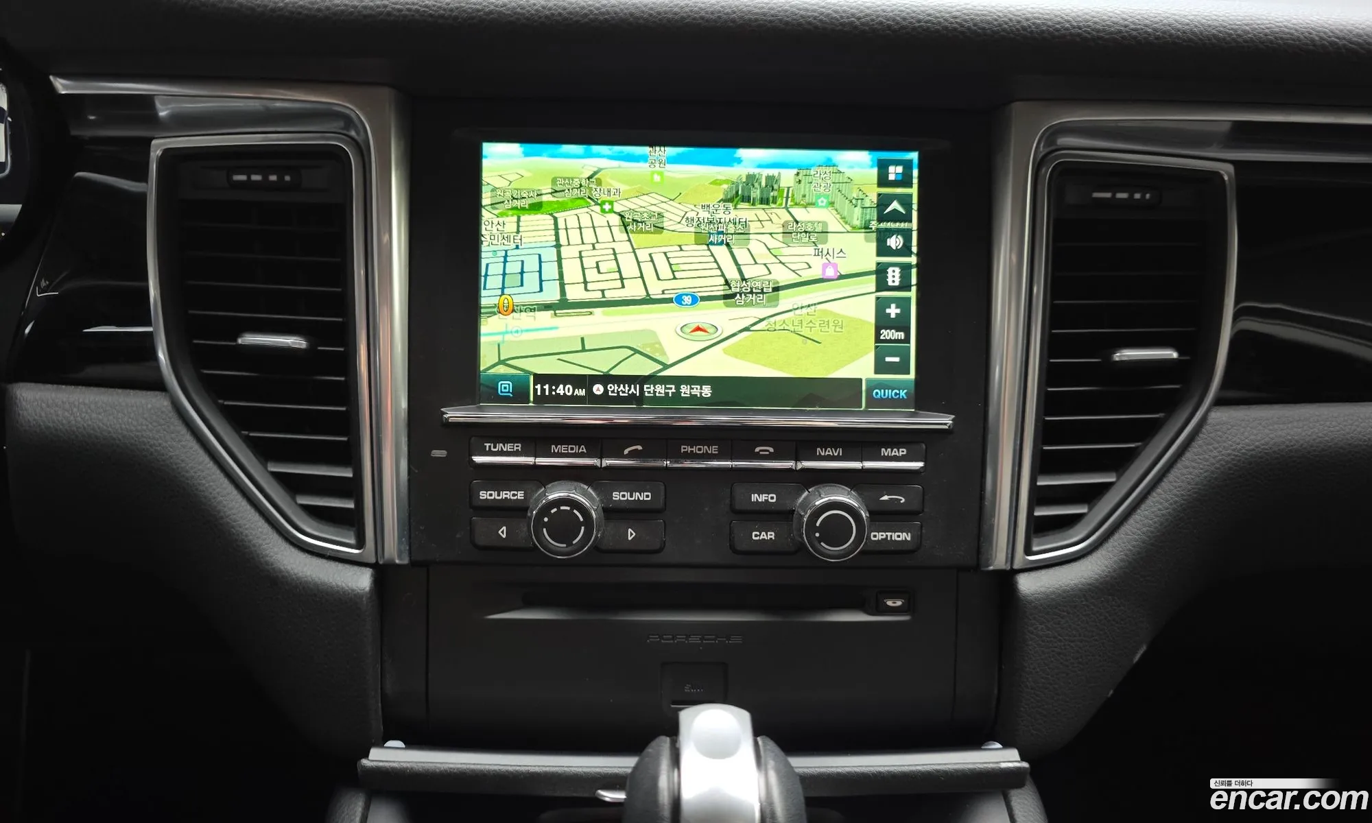 Porsche Macan 2016 WP1AD2955GLB61387 — 3