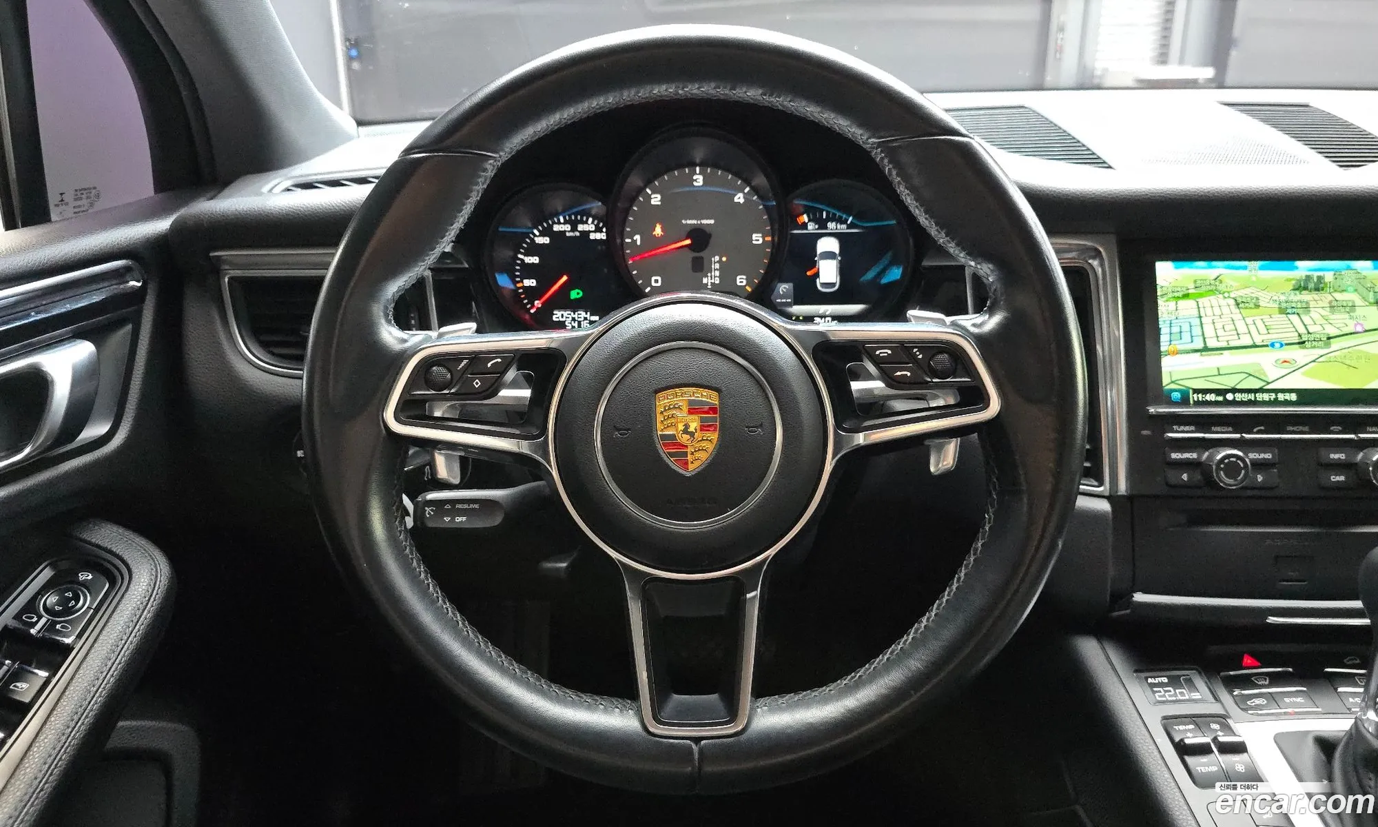 Porsche Macan 2016 WP1AD2955GLB61387 — 11