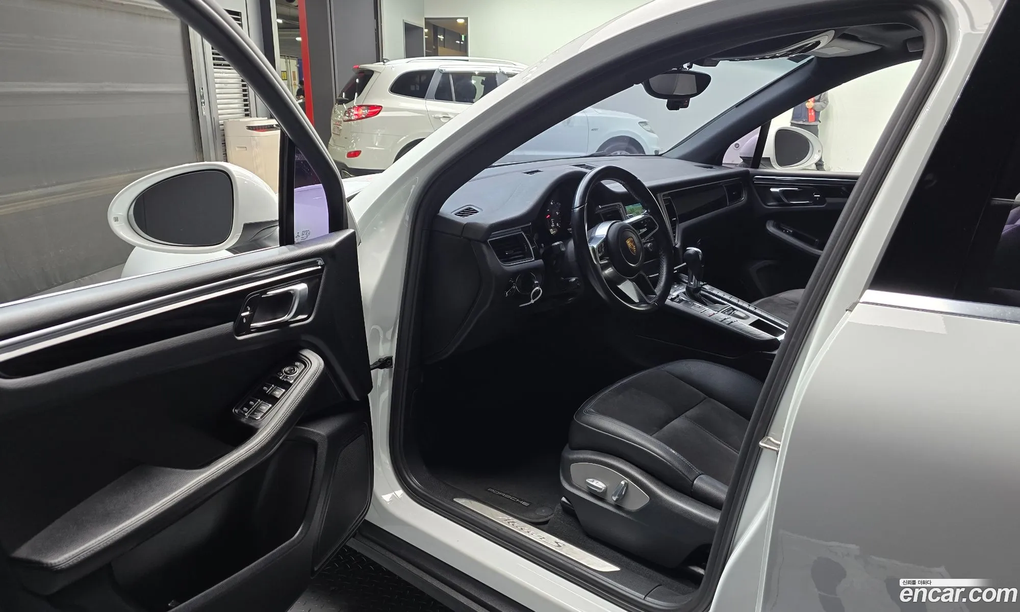 Porsche Macan 2016 WP1AD2955GLB61387 — 19