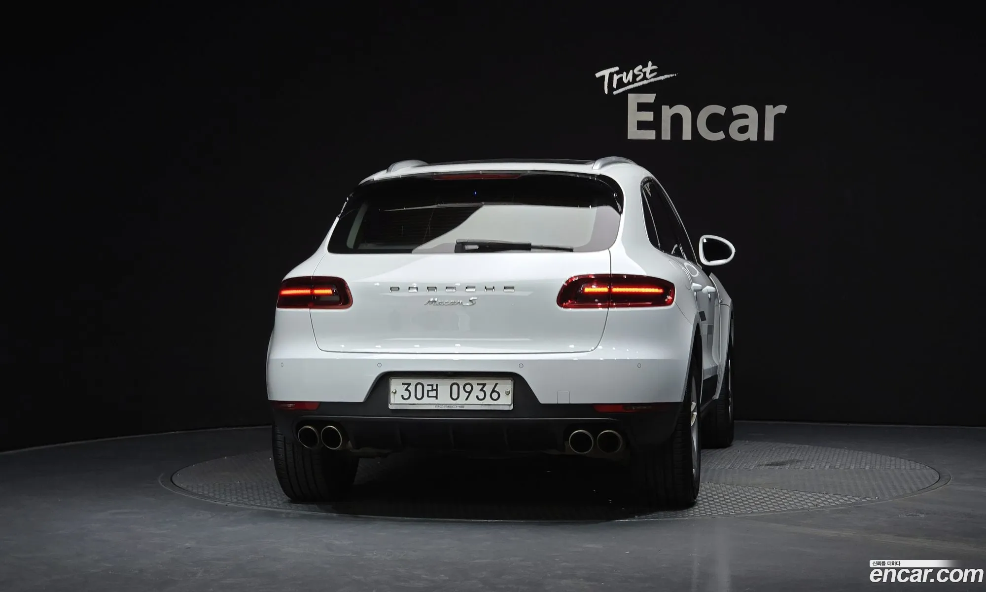 Porsche Macan 2016 WP1AD2955GLB61387 — 16