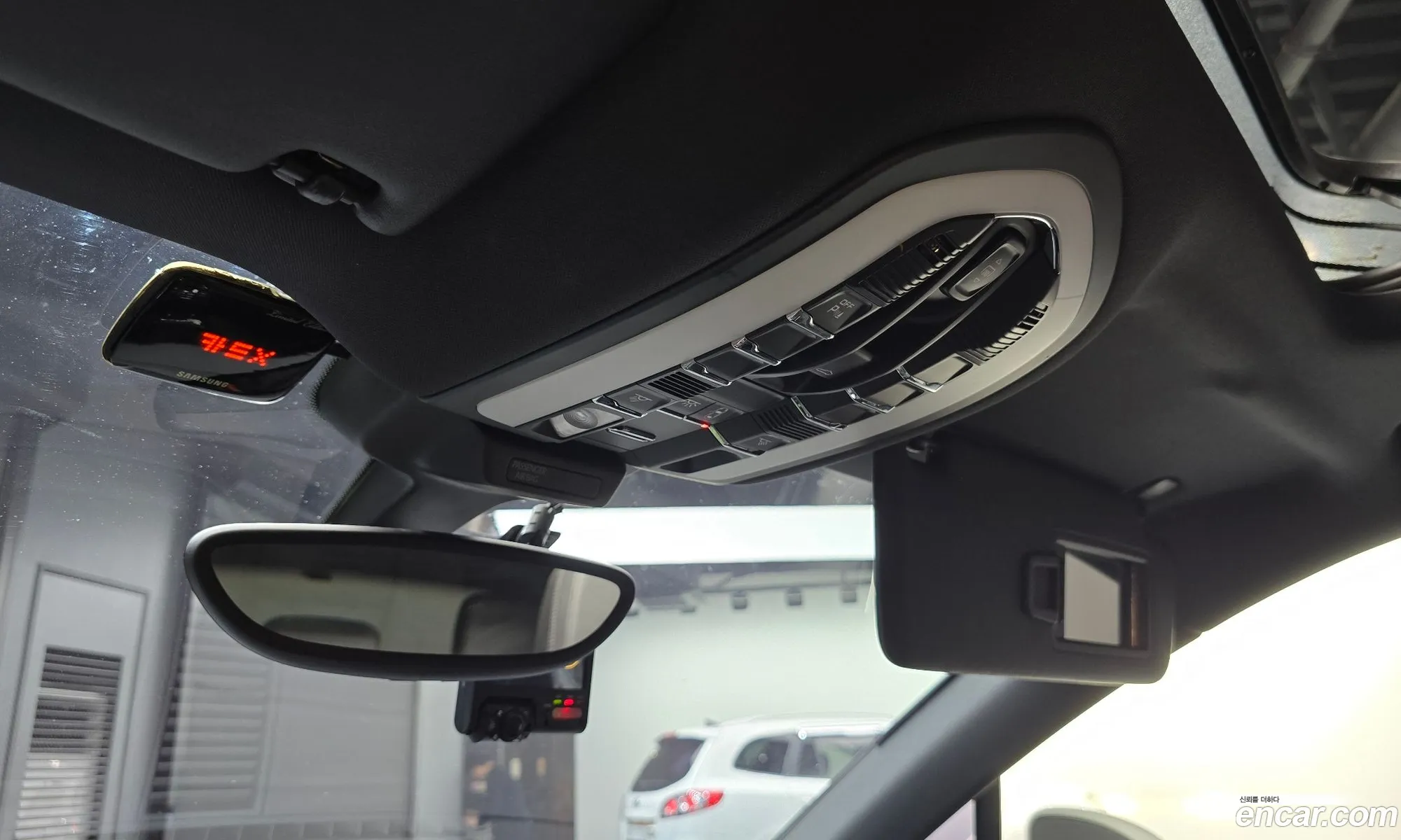 Porsche Macan 2016 WP1AD2955GLB61387 — 13