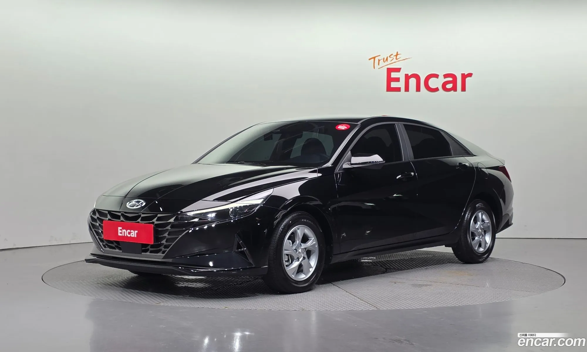 Hyundai Elantra 2022 — 4