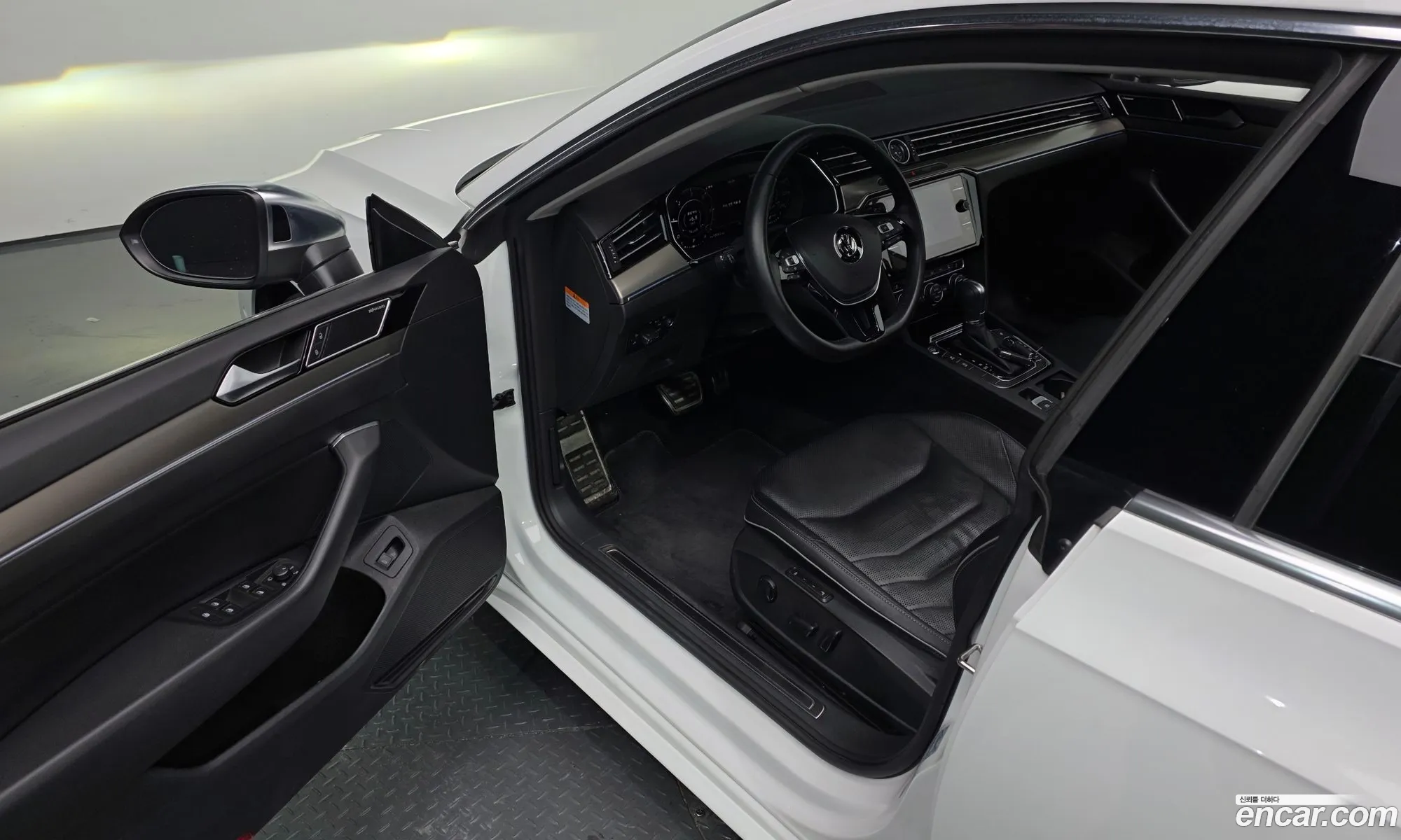 Volkswagen Arteon 2019 — 21