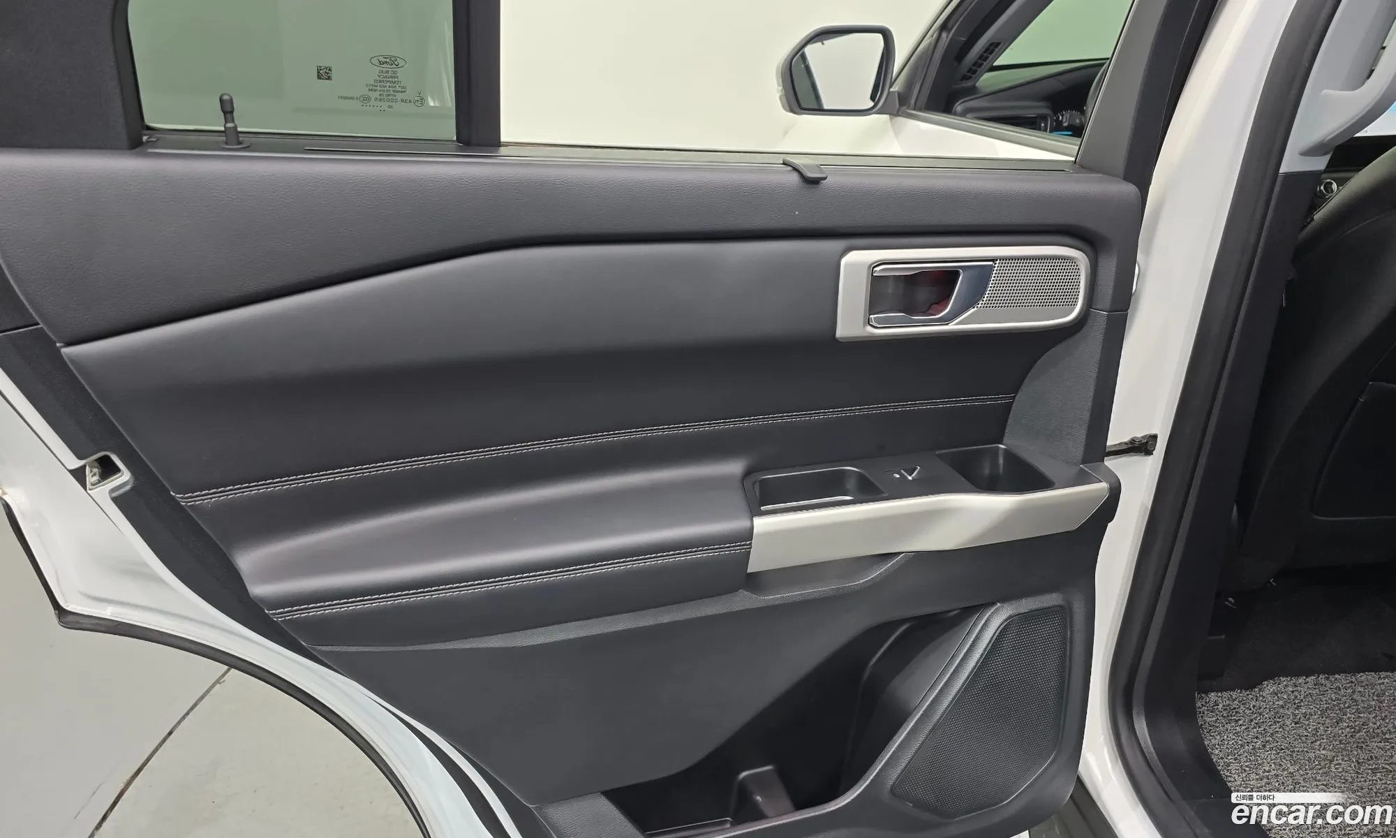 Ford Explorer 6th Gen 2020 1FMSK8FH3LGC70118 — 34