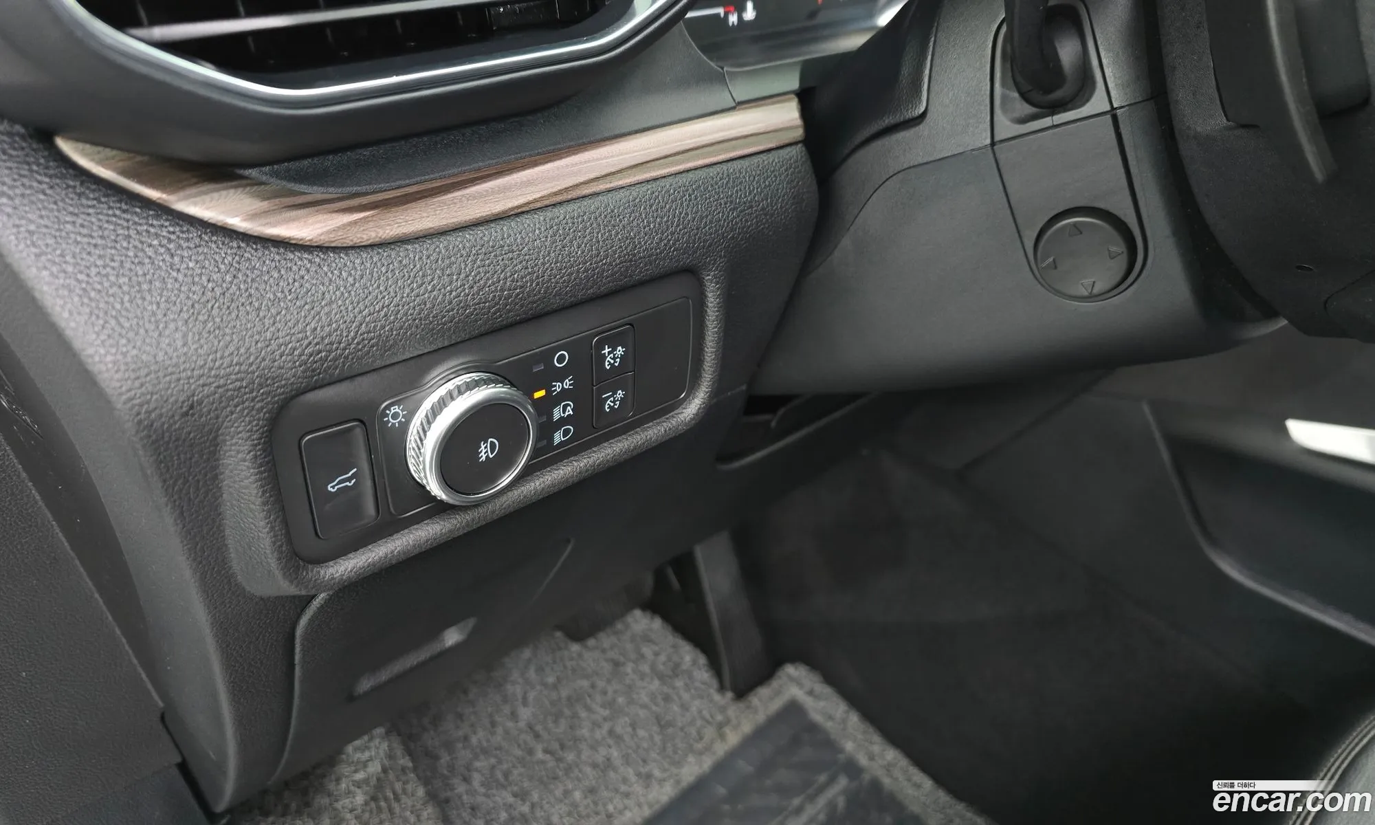 Ford Explorer 6th Gen 2020 1FMSK8FH3LGC70118 — 6