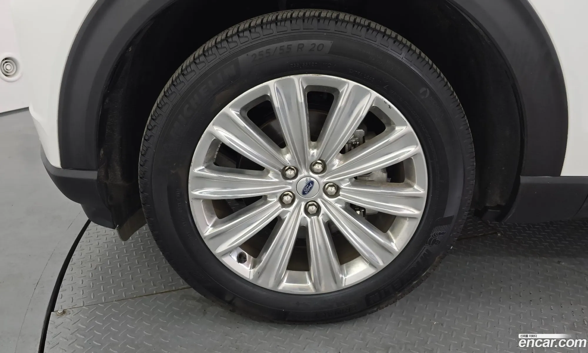 Ford Explorer 6th Gen 2020 1FMSK8FH3LGC70118 — 18