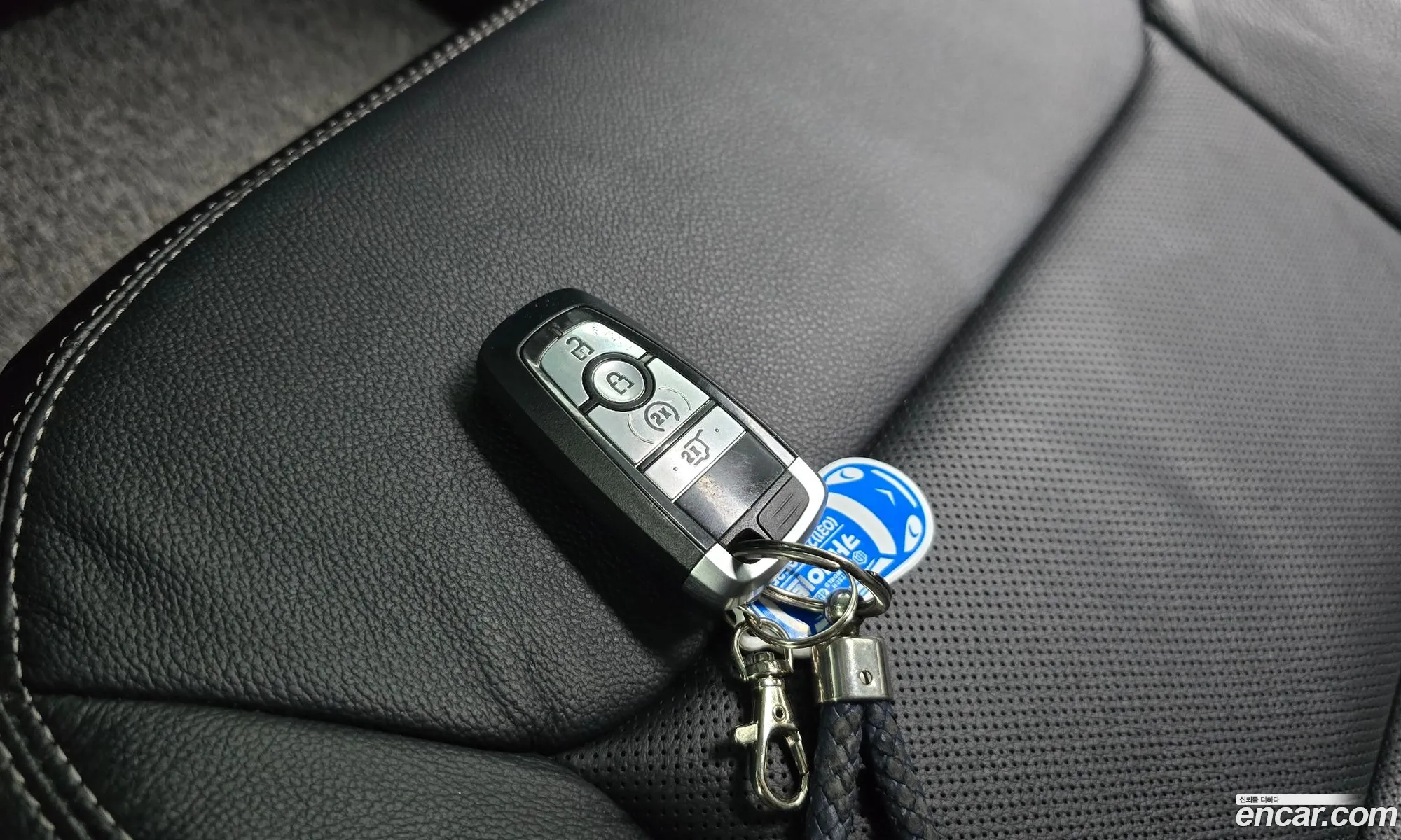 Ford Explorer 6th Gen 2020 1FMSK8FH3LGC70118 — 31