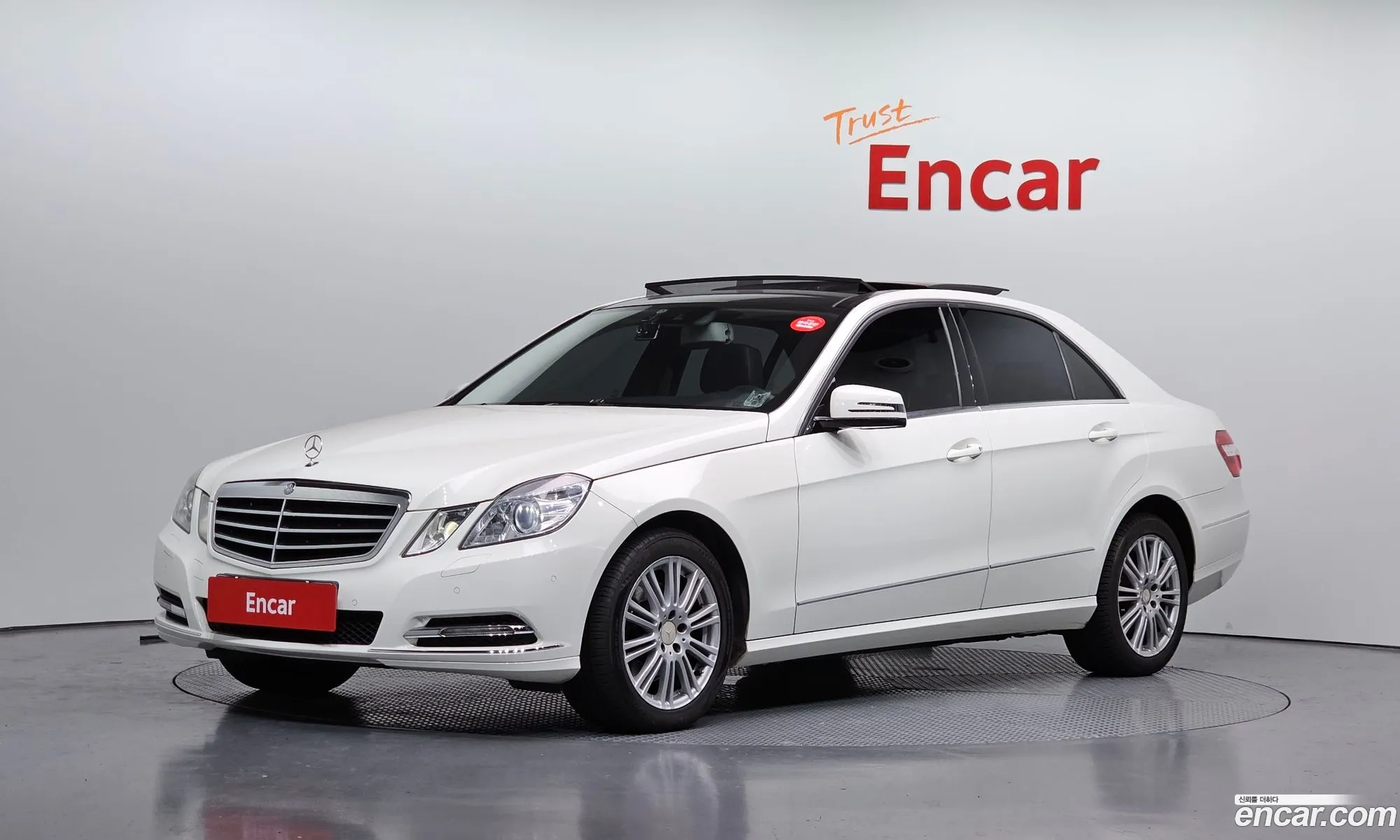 Mercedes-Benz E-Class W212 2012 WDDHF5DB0CA536672 — 12