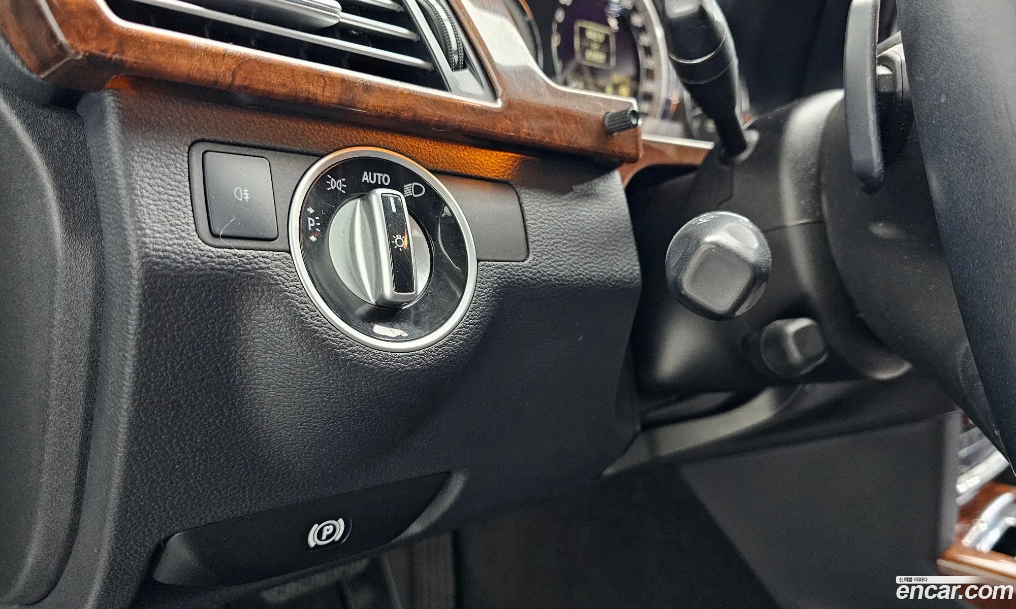 Mercedes-Benz E-Class W212 2012 WDDHF5DB0CA536672 — 18