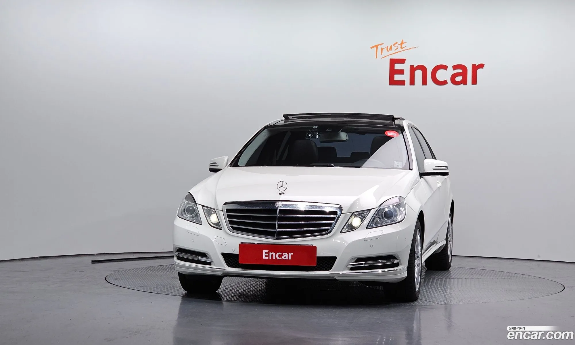 Mercedes-Benz E-Class W212 2012 WDDHF5DB0CA536672 — 15