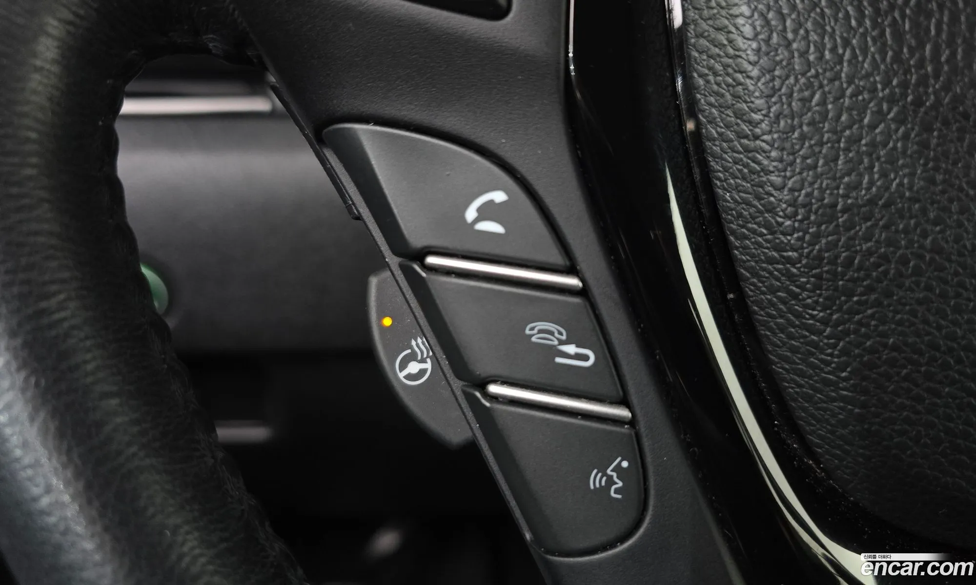 Honda Pilot 2017 5FNYF6850HB200206 — 11