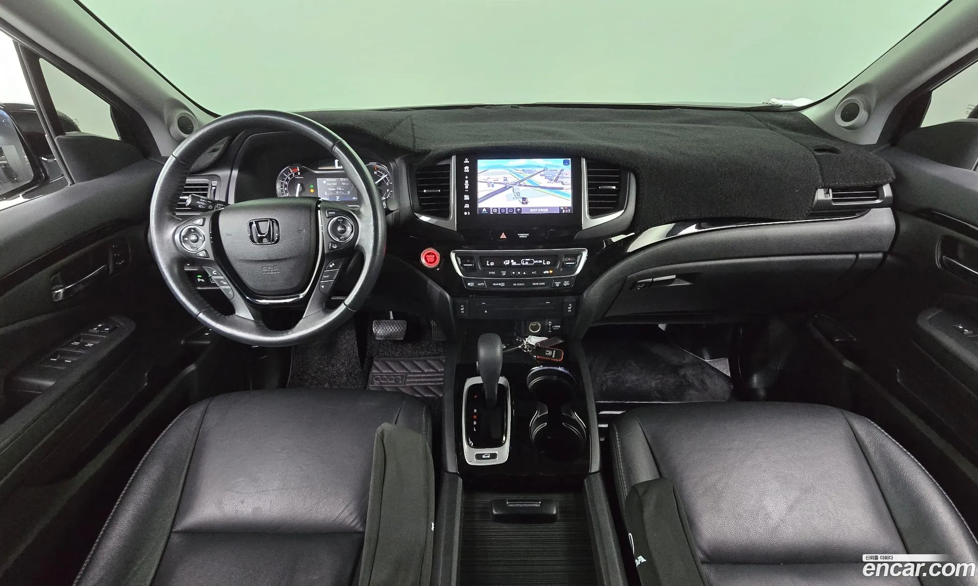 Honda Pilot 2017 5FNYF6850HB200206 — 17