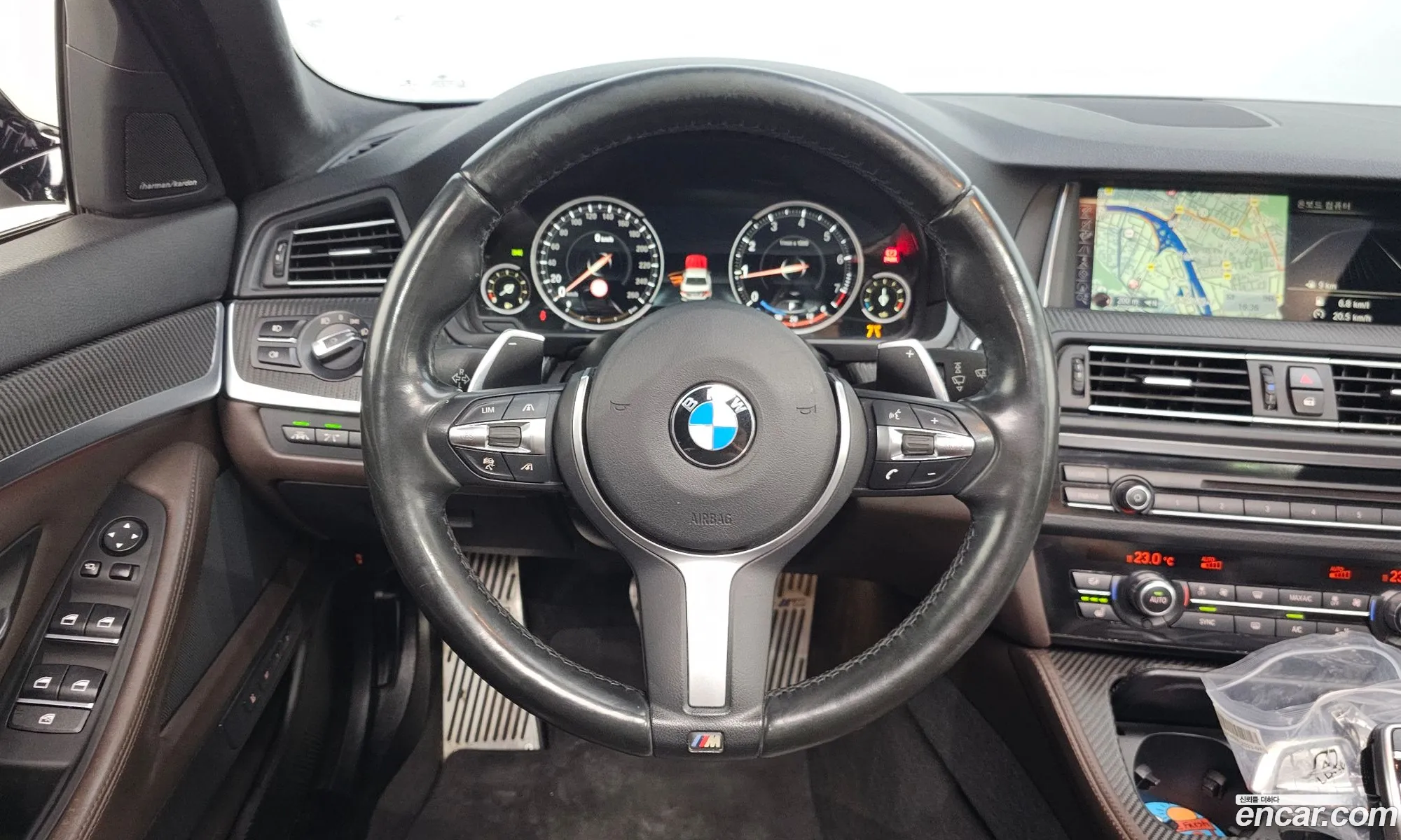BMW 5 Series 2016 WBA5A5106GG602253 — 5