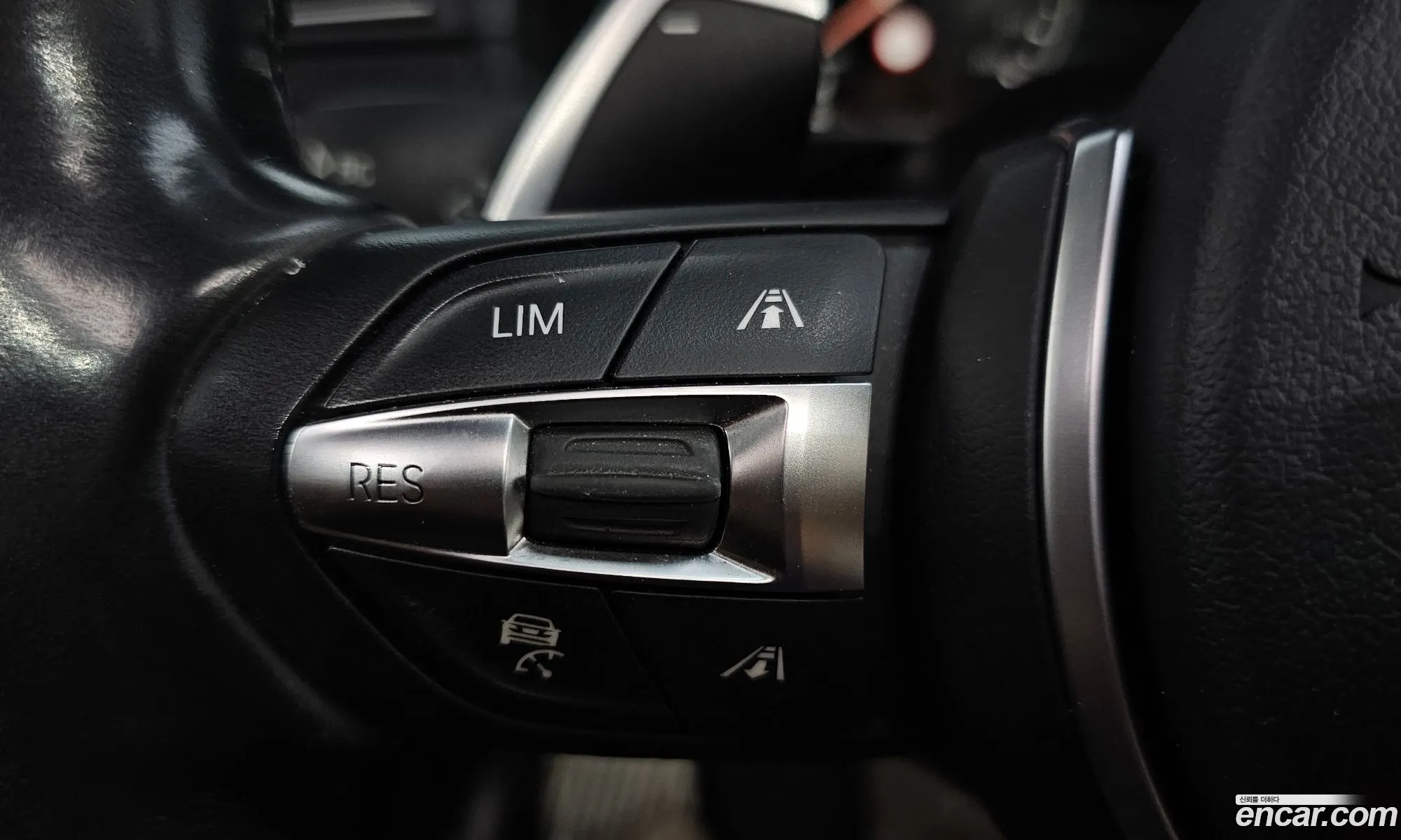 BMW 5 Series 2016 WBA5A5106GG602253 — 4