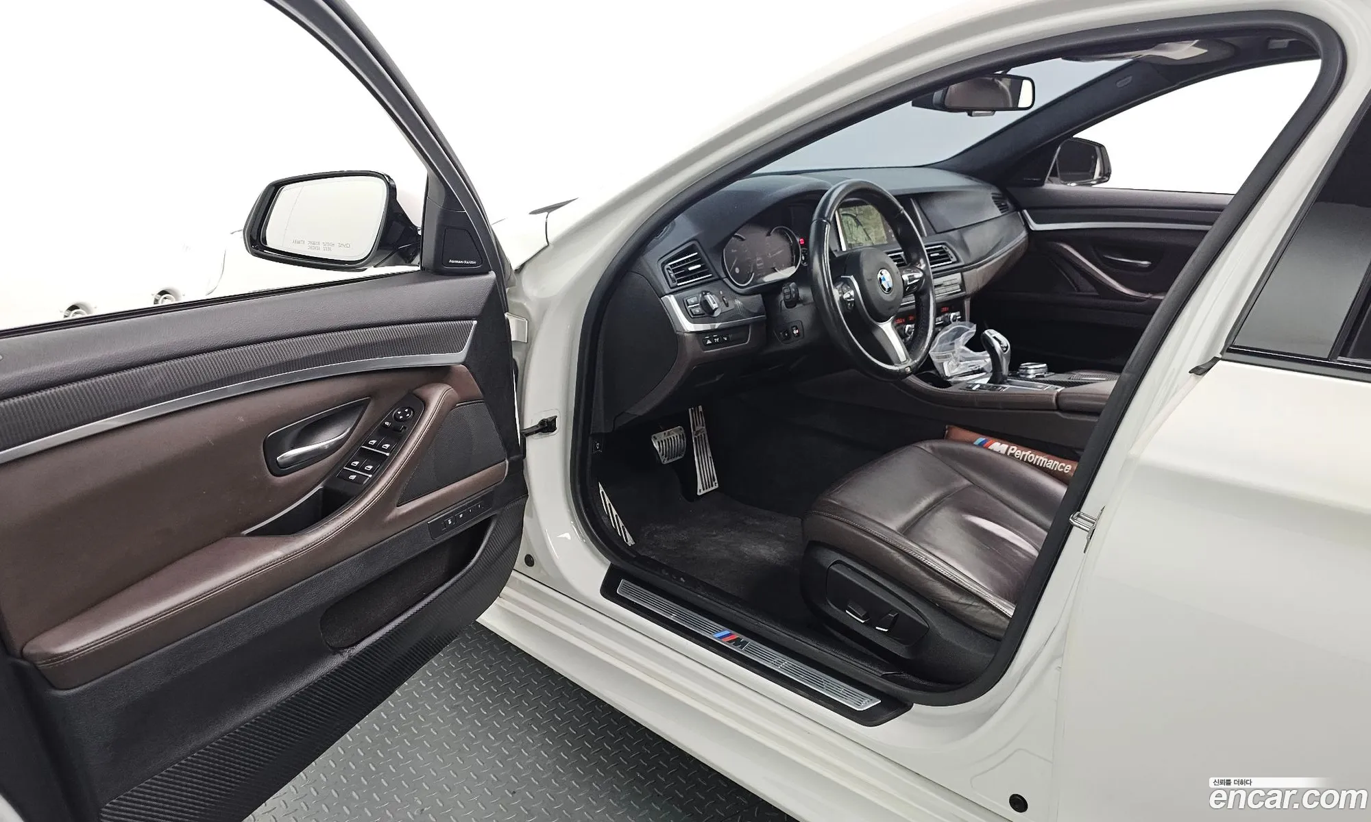 BMW 5 Series 2016 WBA5A5106GG602253 — 20