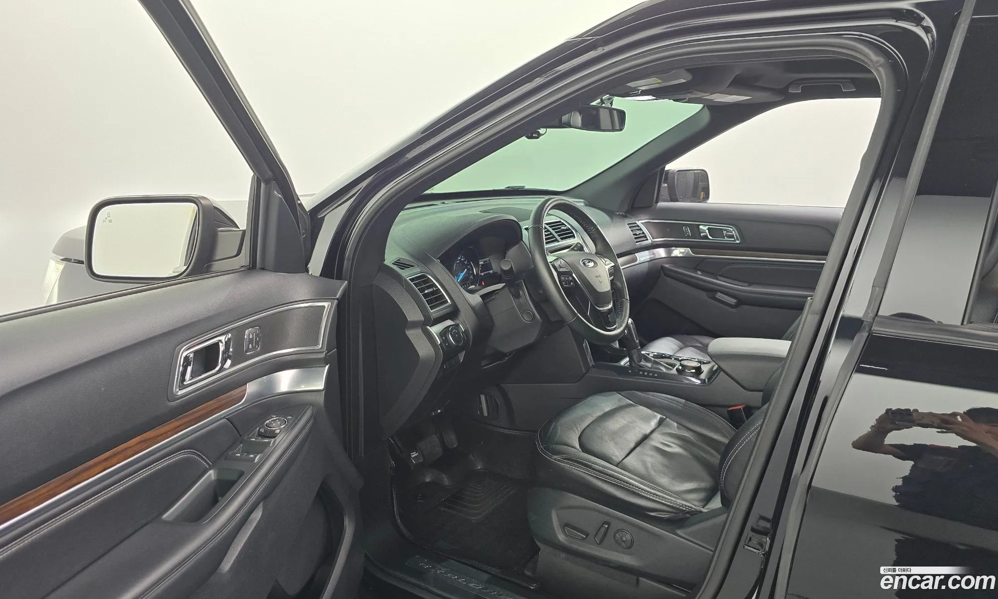 Ford Explorer 2019 1FM5K8FH9KGA48016 — 2