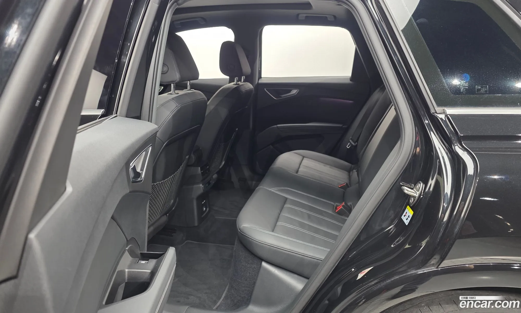 Audi Q4 e-tron 2023 WAUZZZFZ7PP038931 — 14