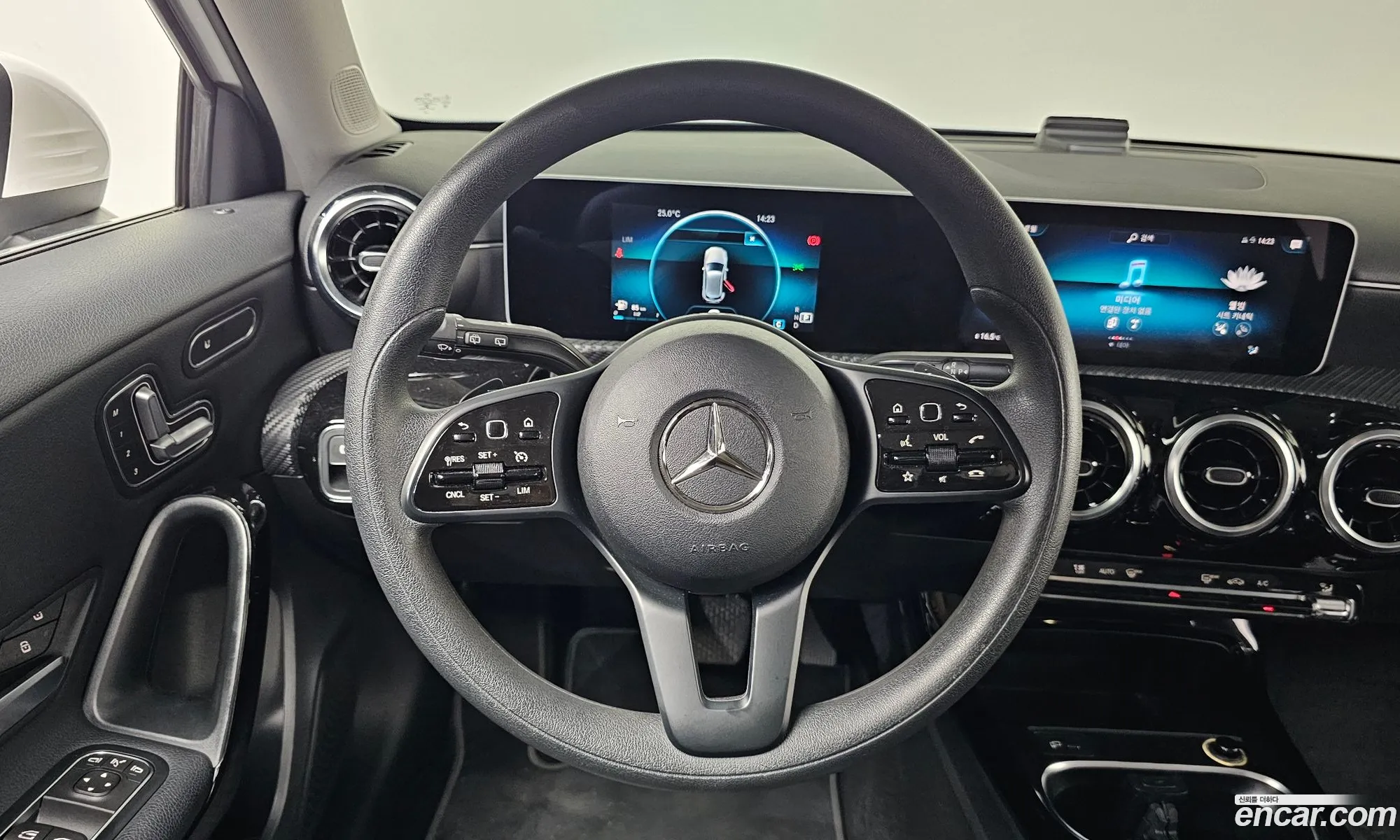 Mercedes-Benz A-Class W177 2019 — 19
