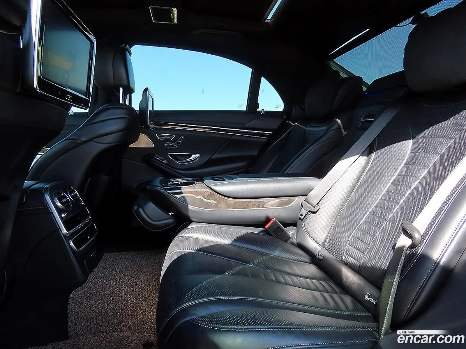 Mercedes-Benz S-Class W222 2015 — 11