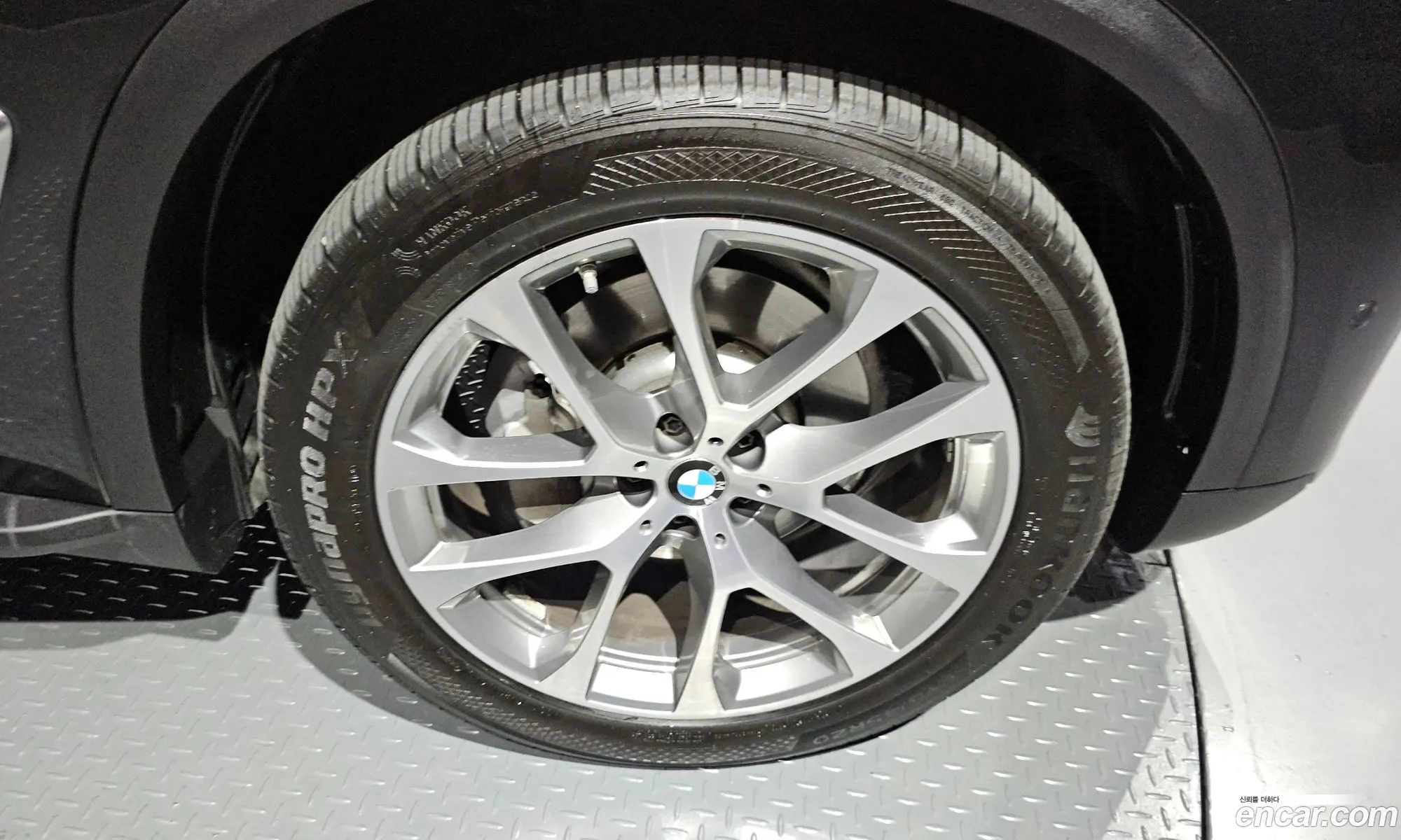 BMW X5 2024 WBA11EV04R9U86941 — 17