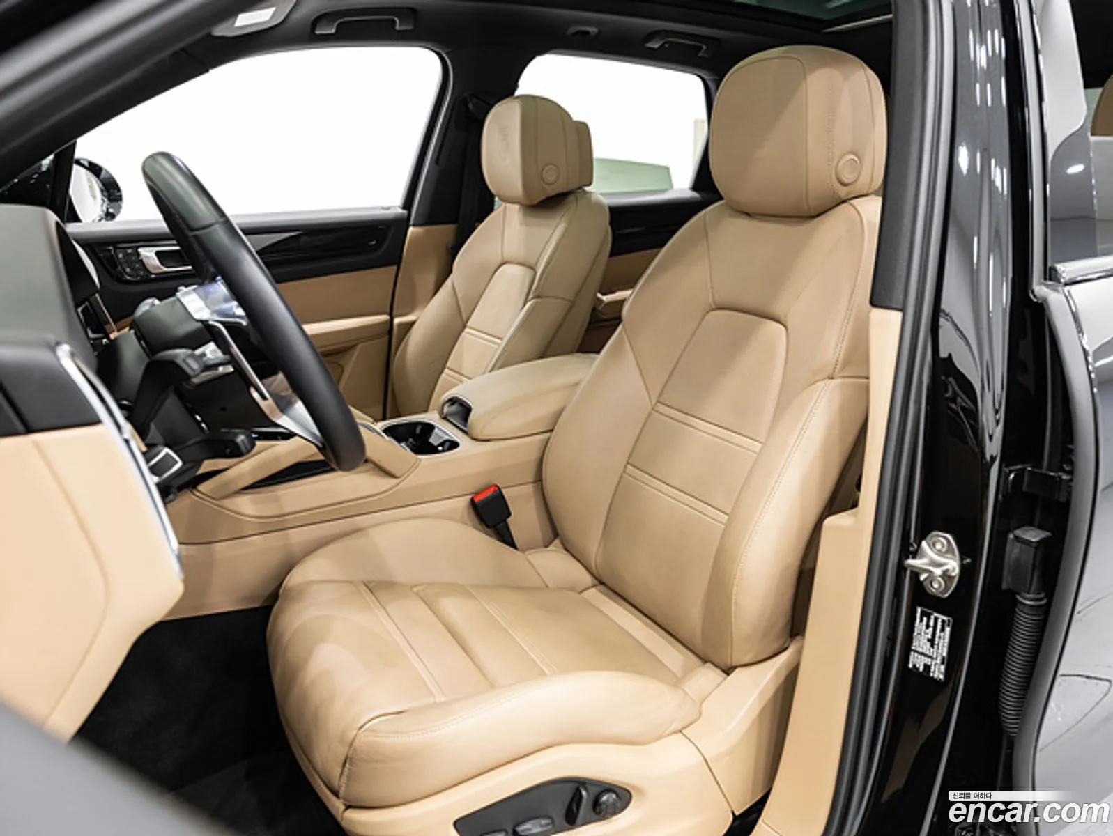 Porsche Cayenne 2023 — 8