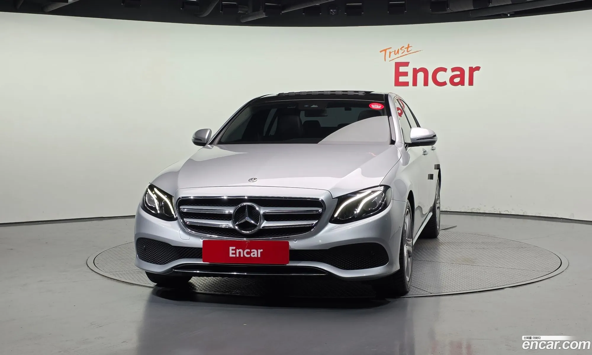 Mercedes-Benz E-Class W213 2018 WDDZF4CB3JA425434 — 27
