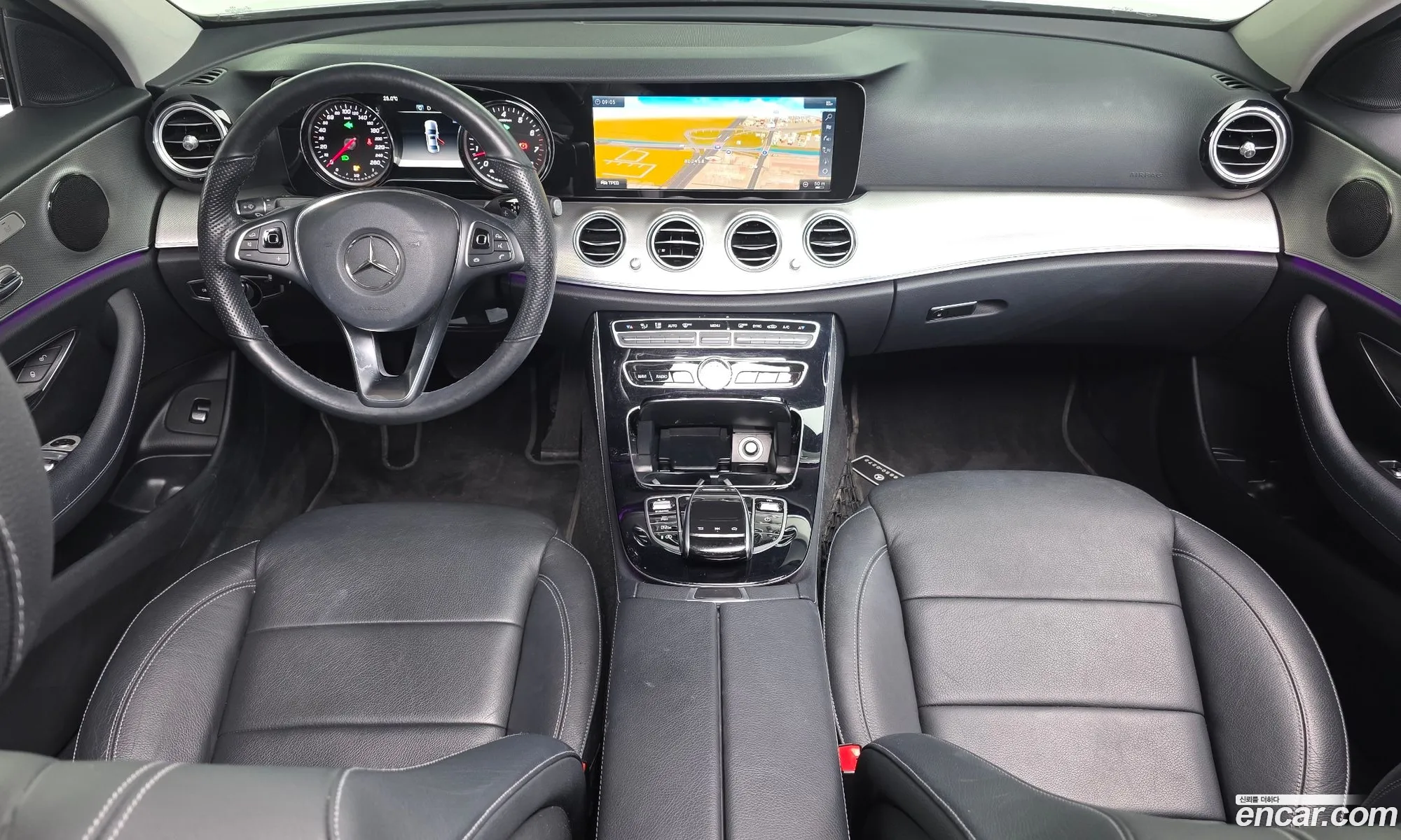 Mercedes-Benz E-Class W213 2018 WDDZF4CB3JA425434 — 22