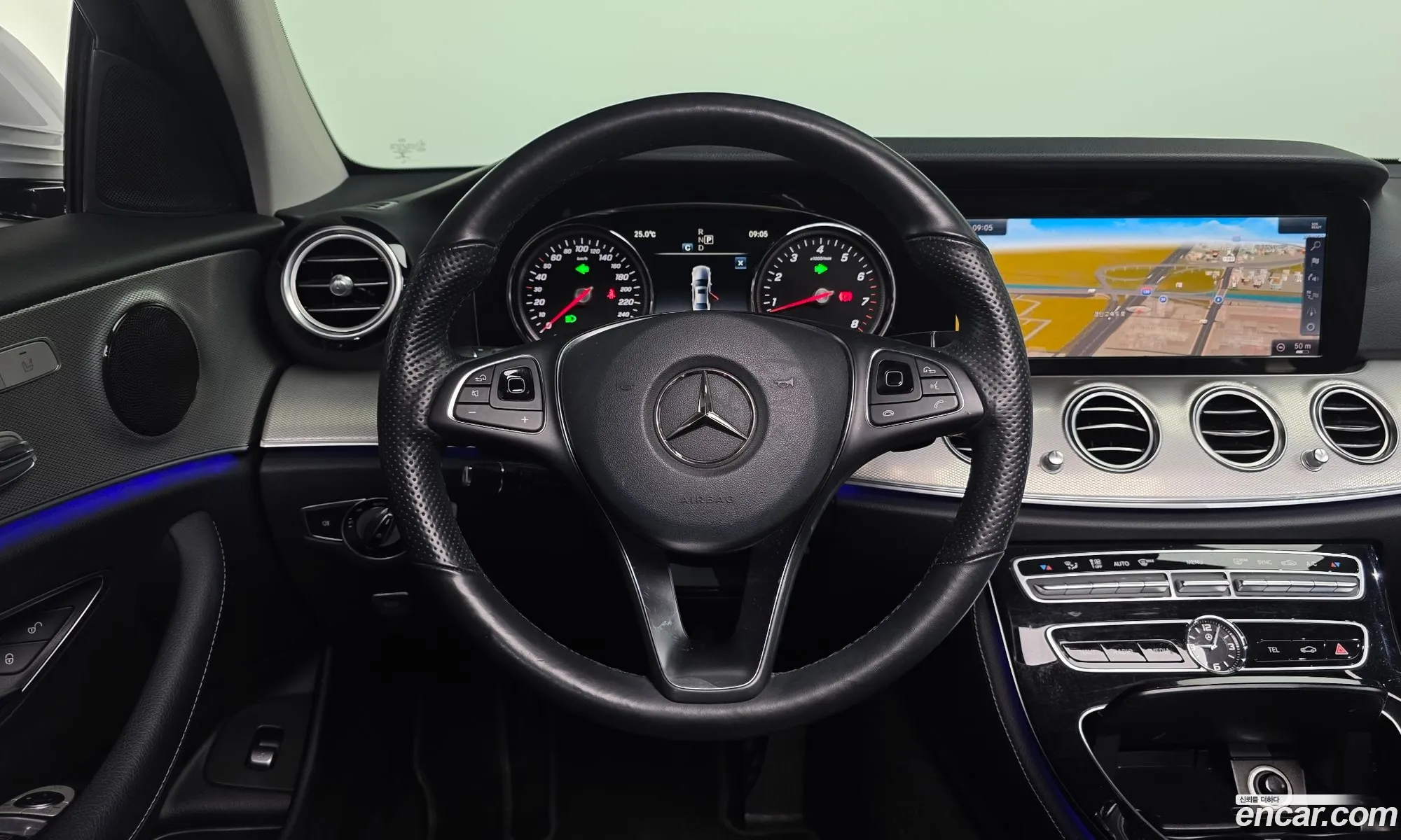 Mercedes-Benz E-Class W213 2018 WDDZF4CB3JA425434 — 4