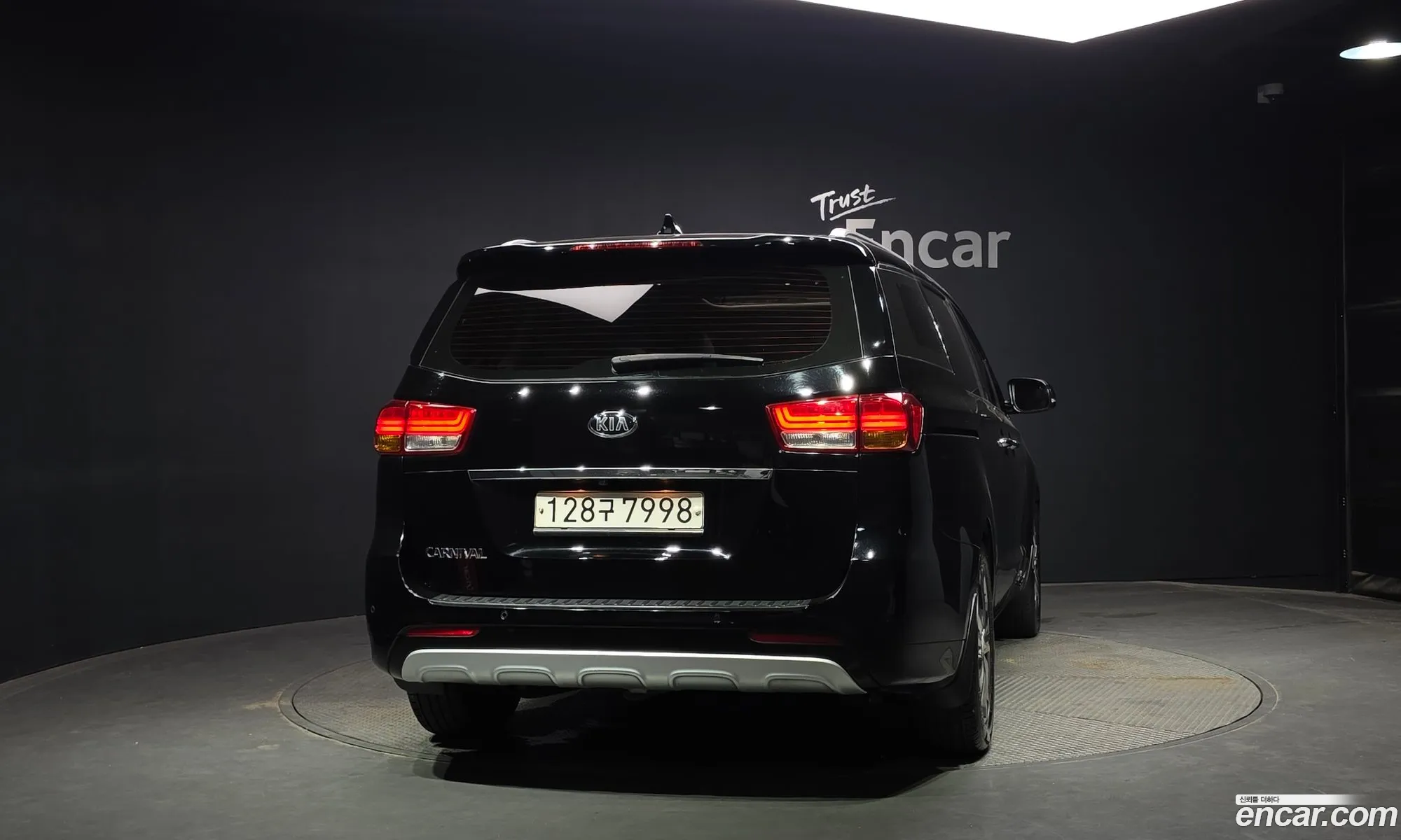 Kia Carnival 2017 — 4