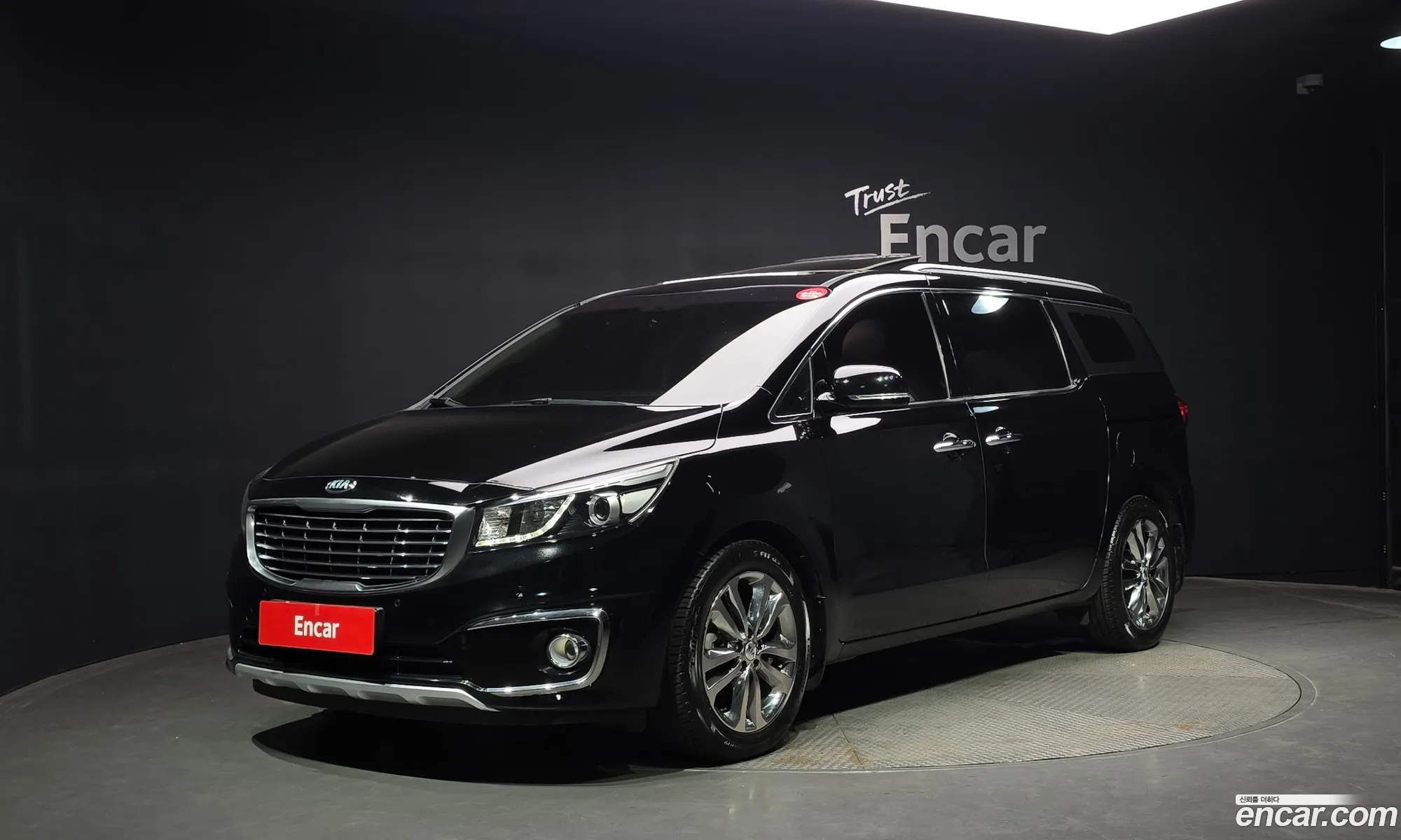 Kia Carnival 2017 — 2