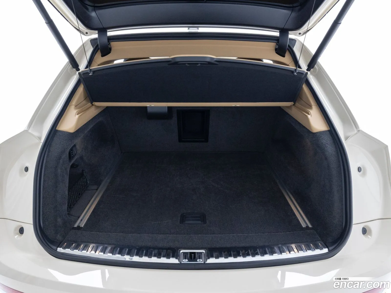 Bentley Bentayga 2025 — 4