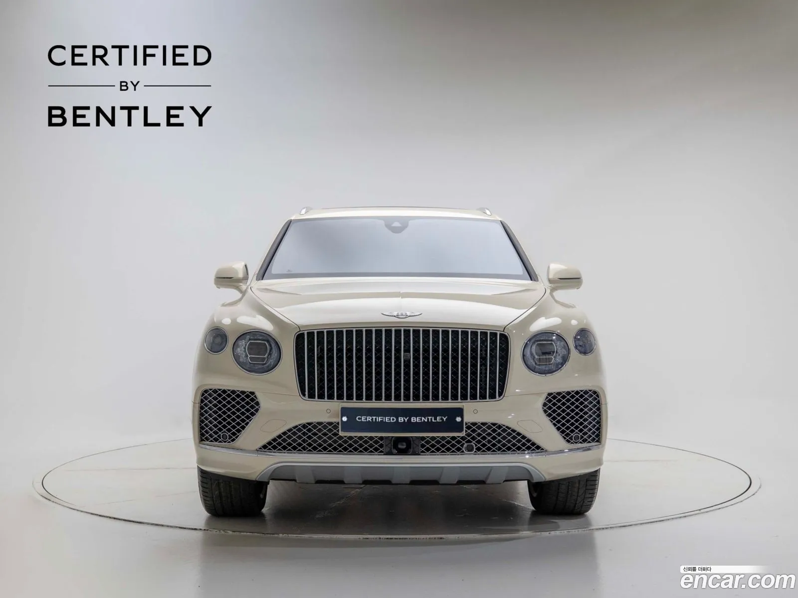 Bentley Bentayga 2025 — 14