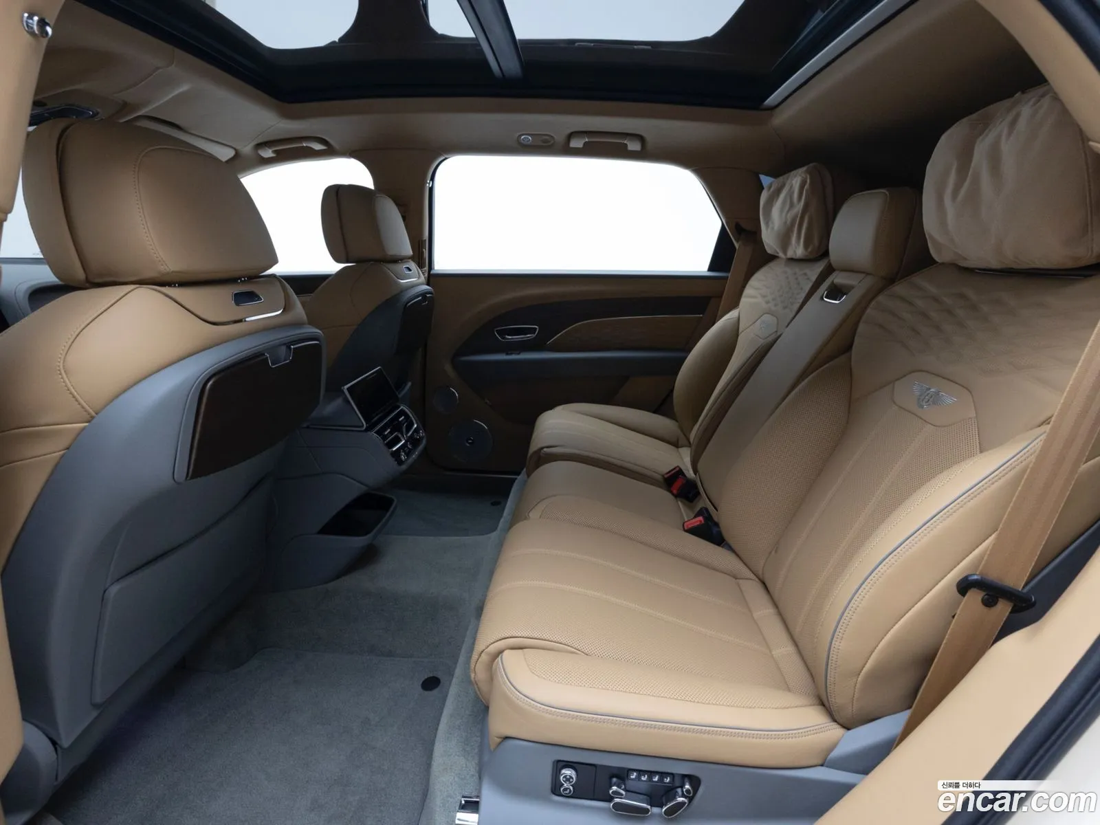 Bentley Bentayga 2025 — 13