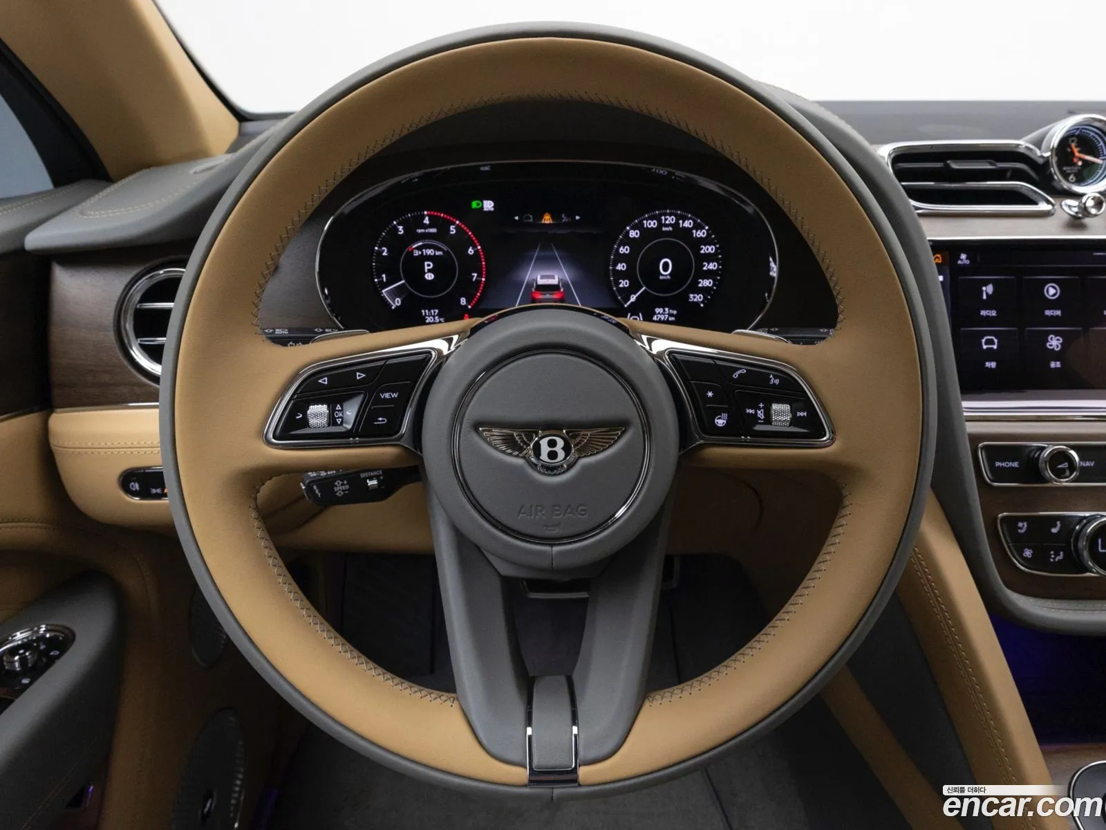 Bentley Bentayga 2025 — 9
