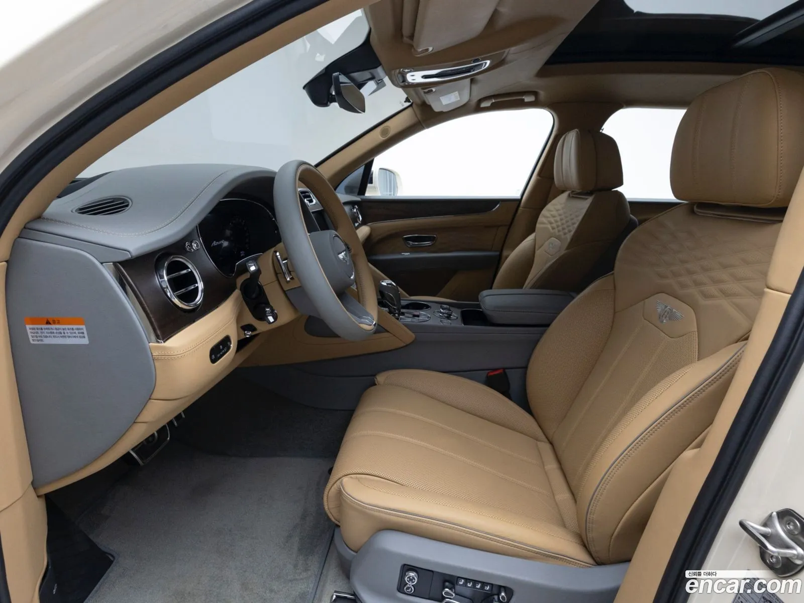 Bentley Bentayga 2025 — 8