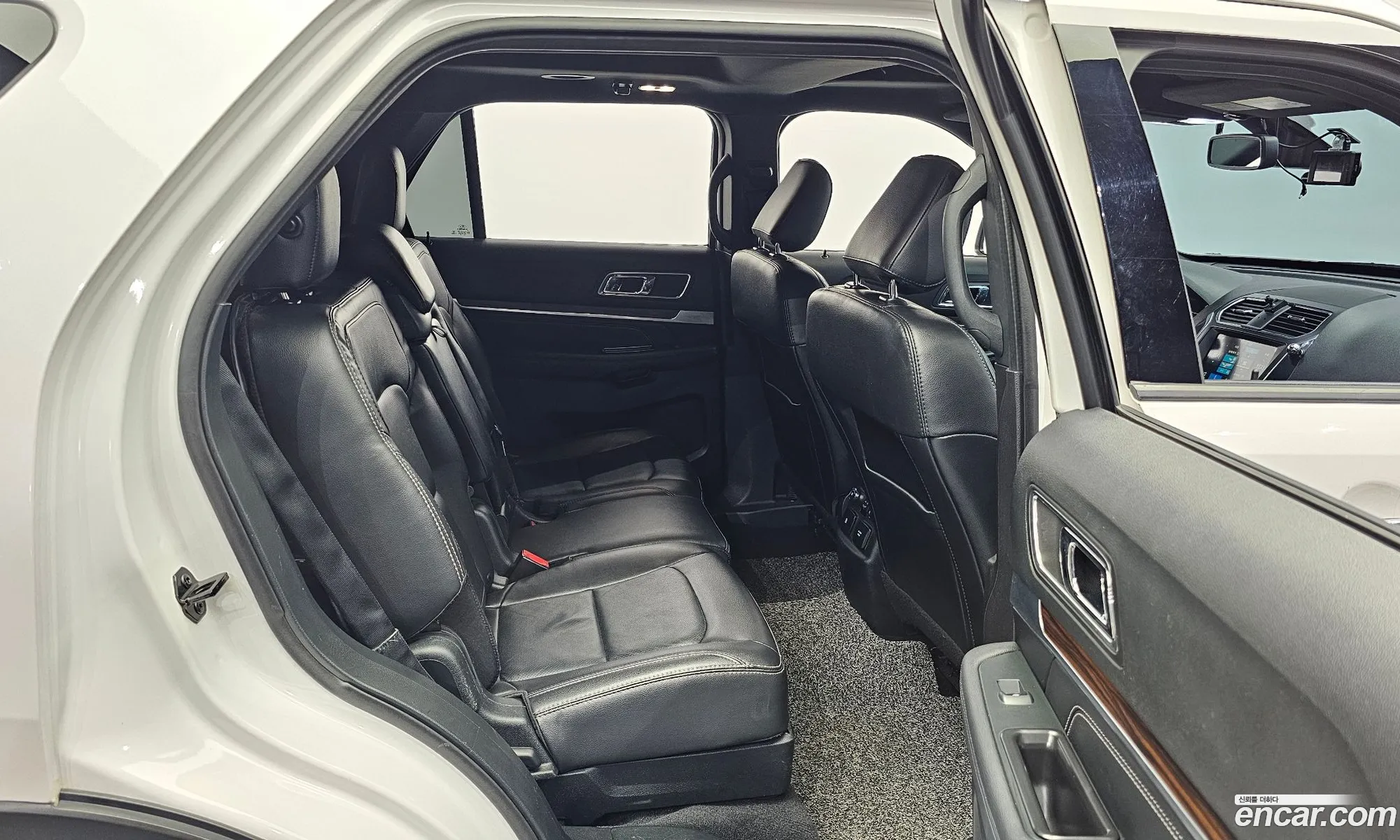 Ford Explorer 2019 1FM5K8FH3KGA56578 — 13